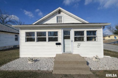Homes For Sale - 1535 Sycamore Street<br/> Quincy, IL 62301