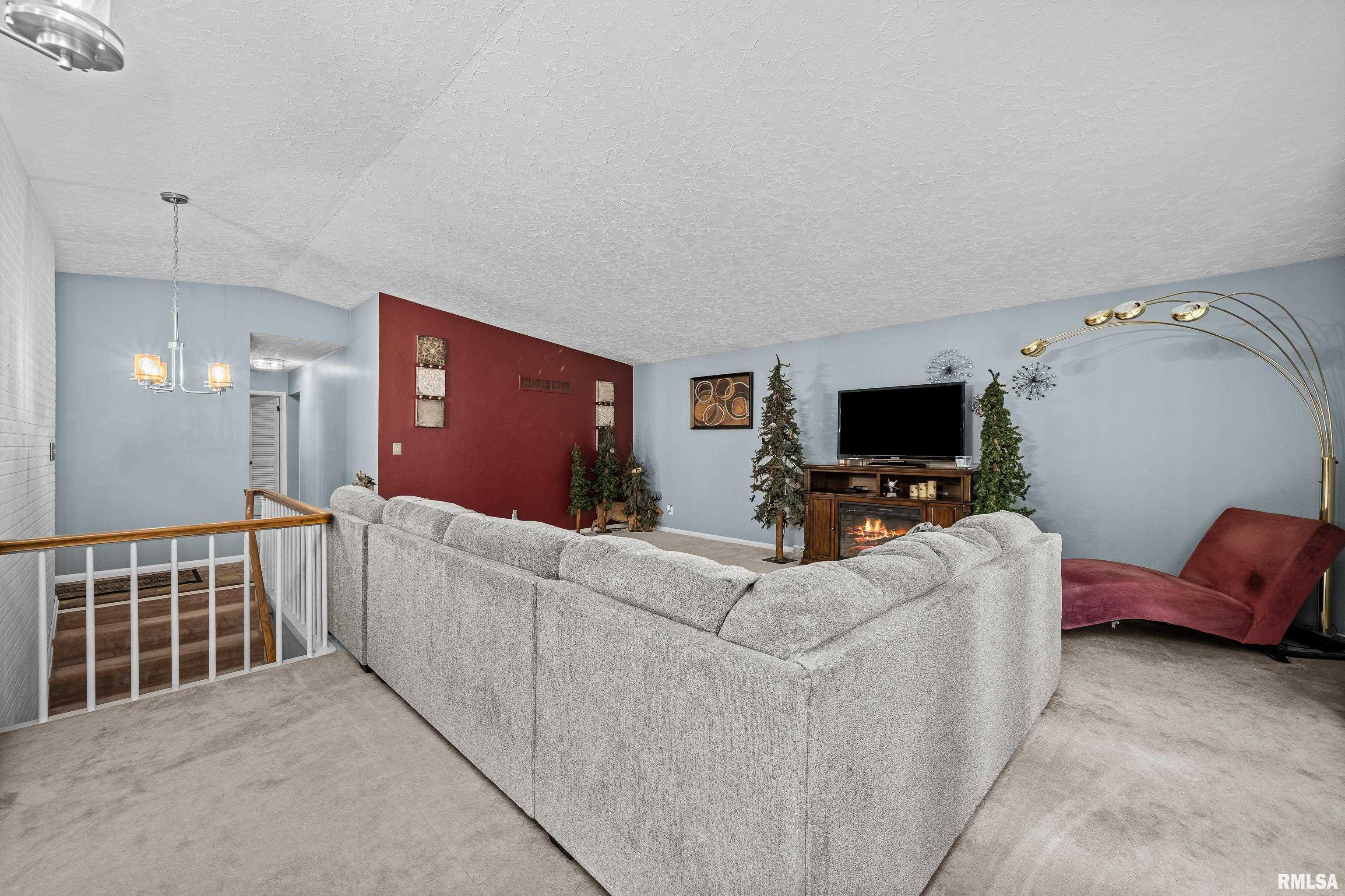 4523 39th Avenue, Rock Island, Illinois image 6
