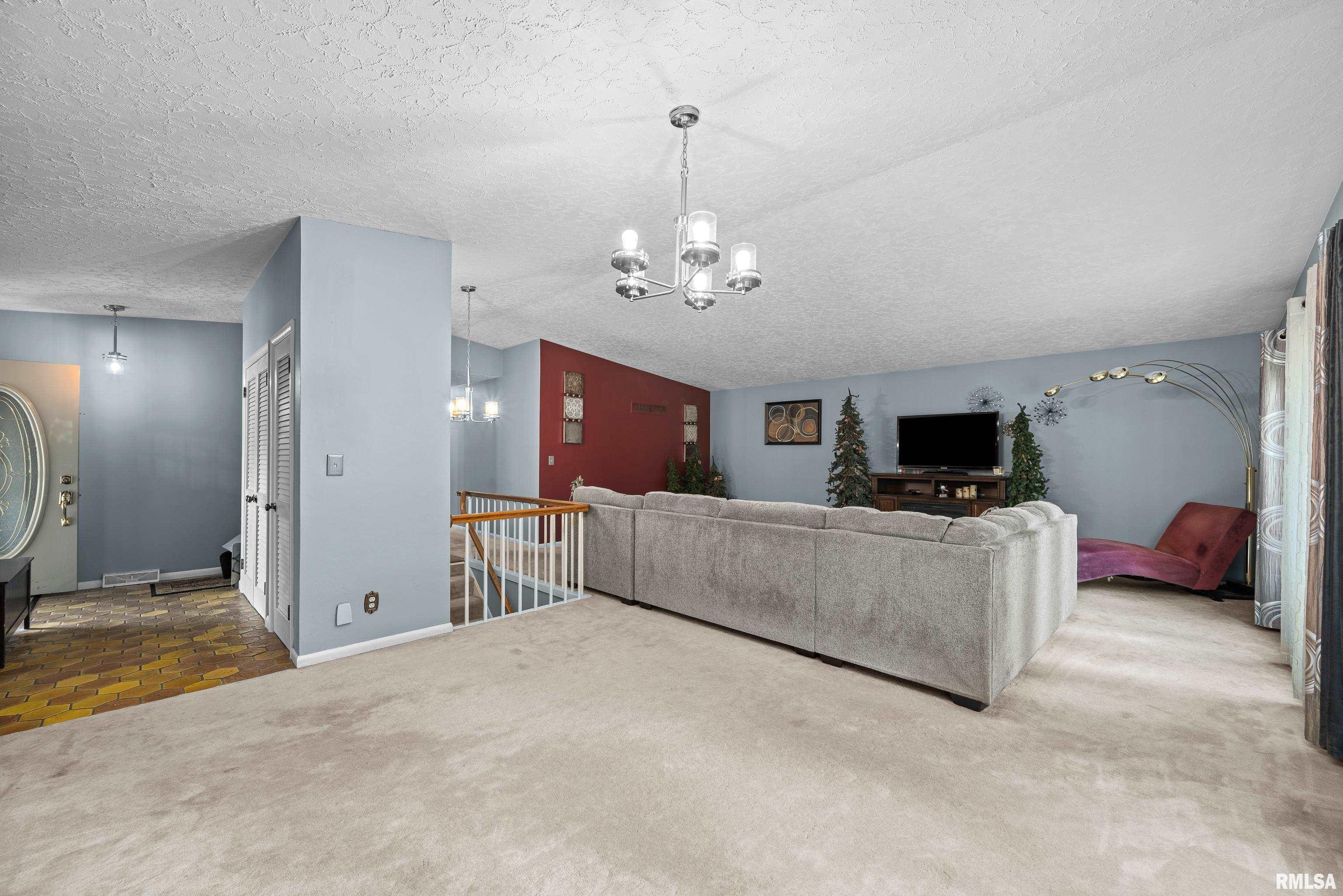 4523 39th Avenue, Rock Island, Illinois image 8