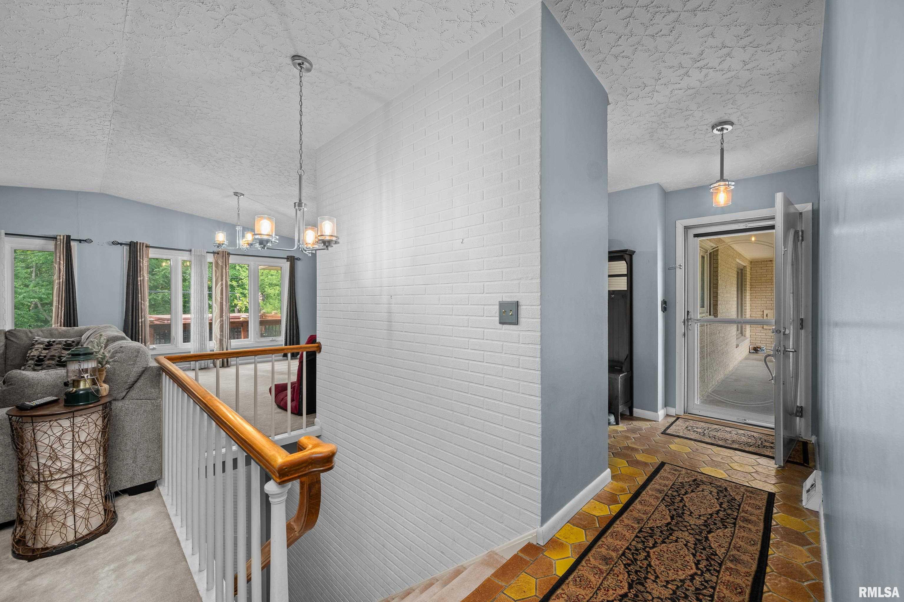 4523 39th Avenue, Rock Island, Illinois image 4