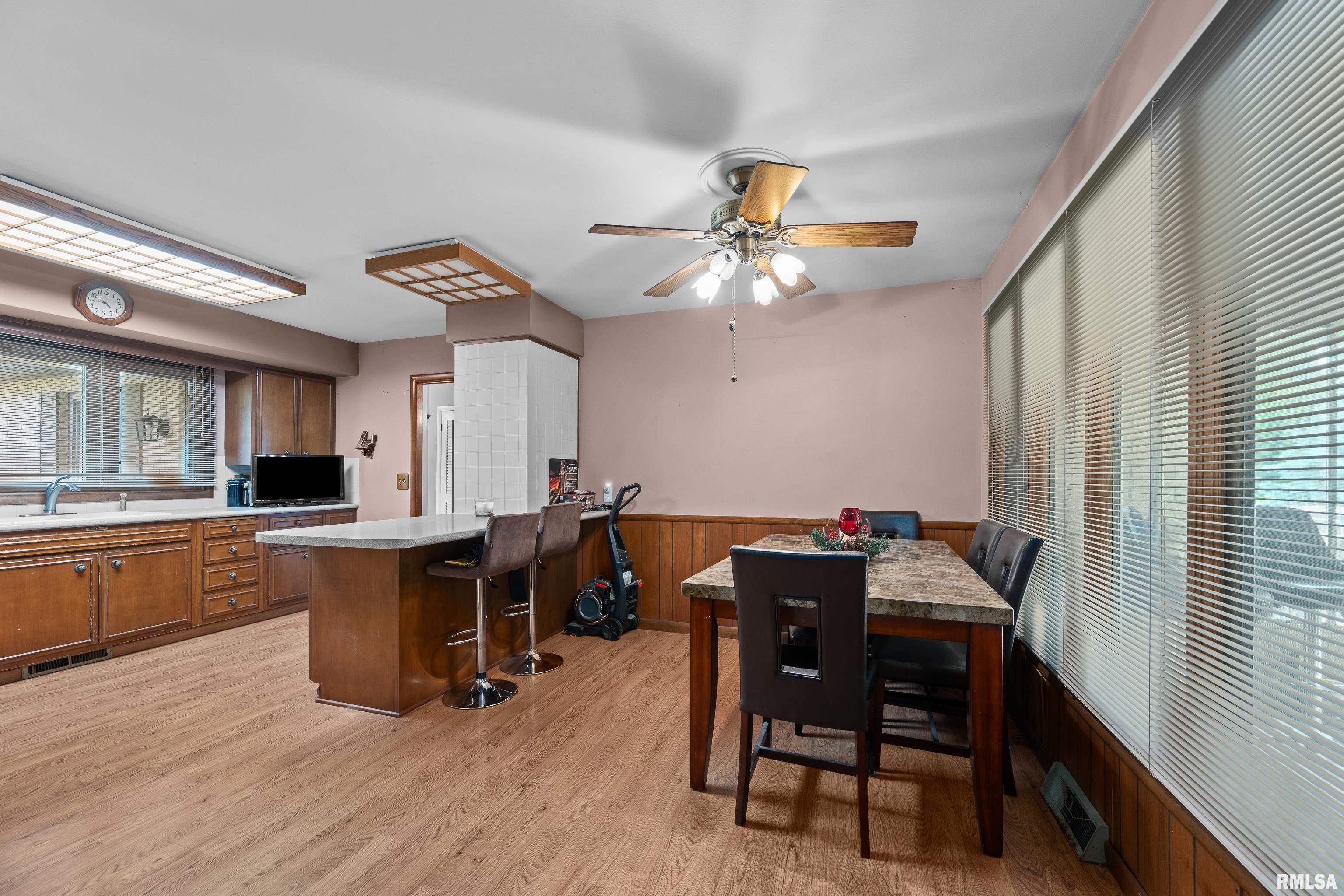 4523 39th Avenue, Rock Island, Illinois image 16