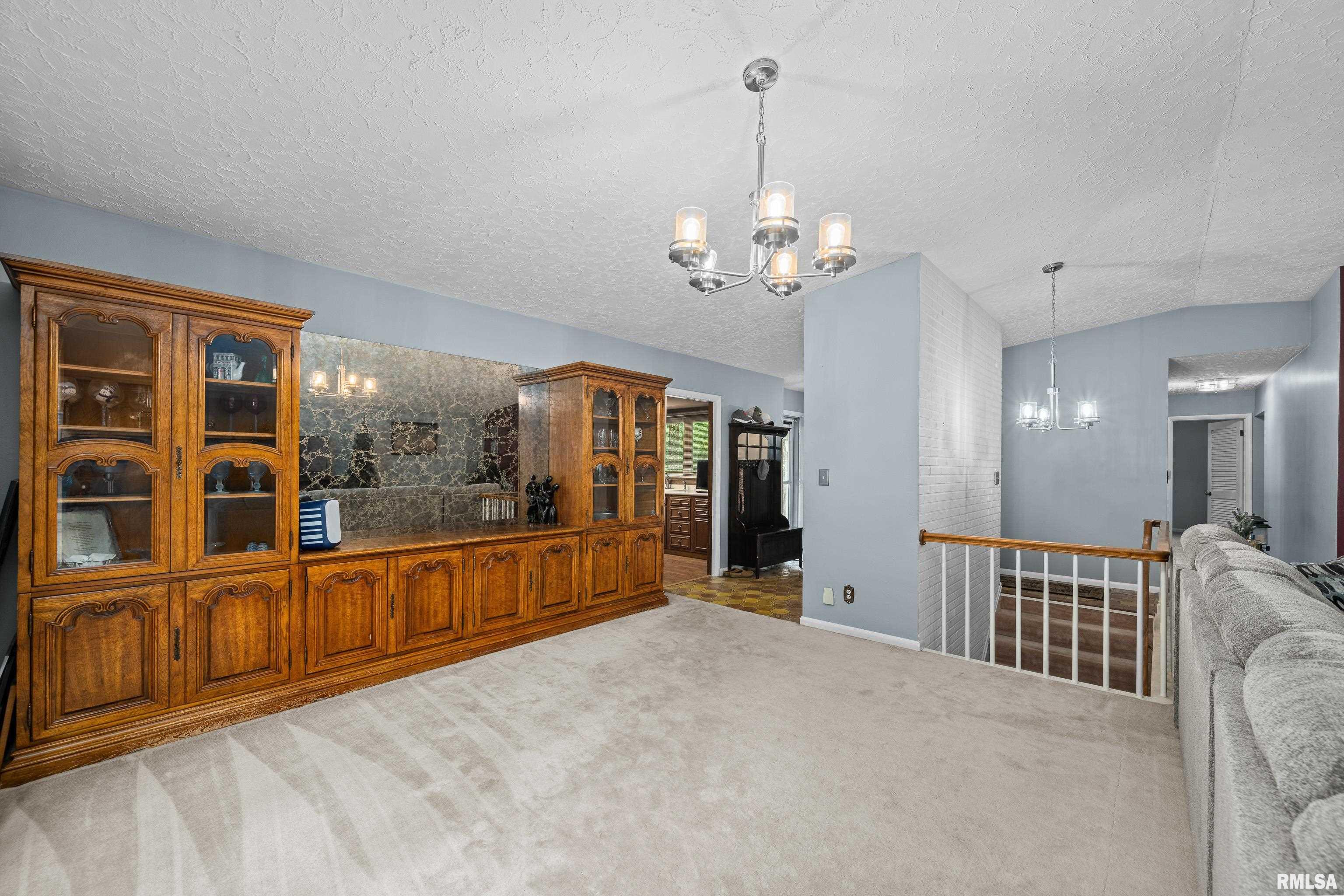 4523 39th Avenue, Rock Island, Illinois image 9