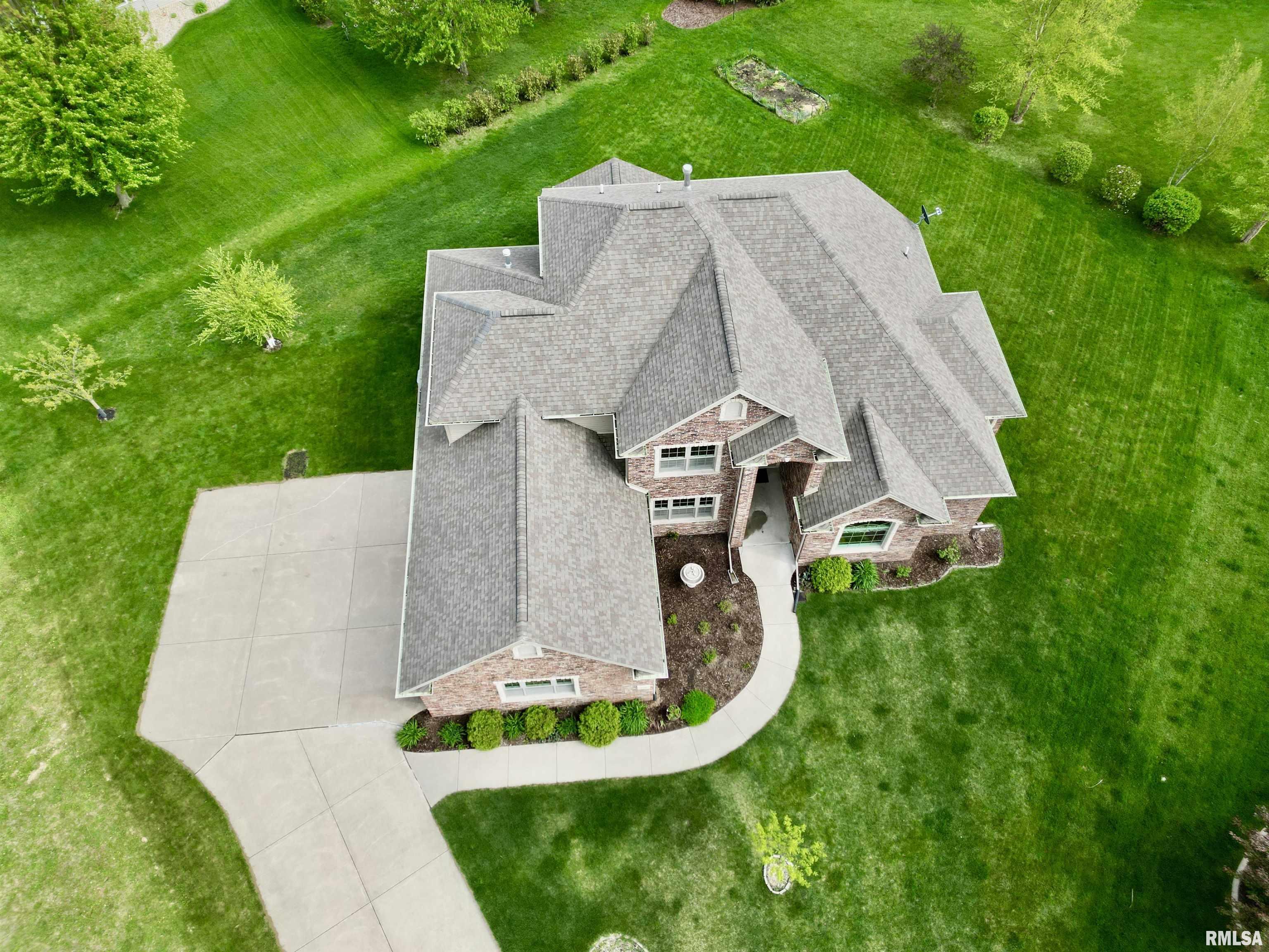 510 Copper Ridge Court, Dunlap, Illinois image 3