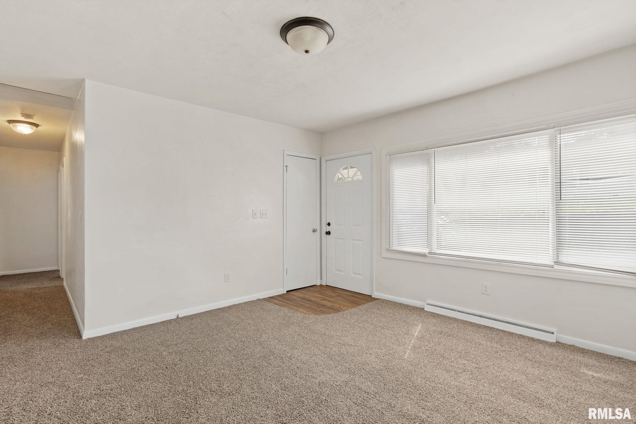 18 Riverview Lane, Bettendorf, Iowa image 21
