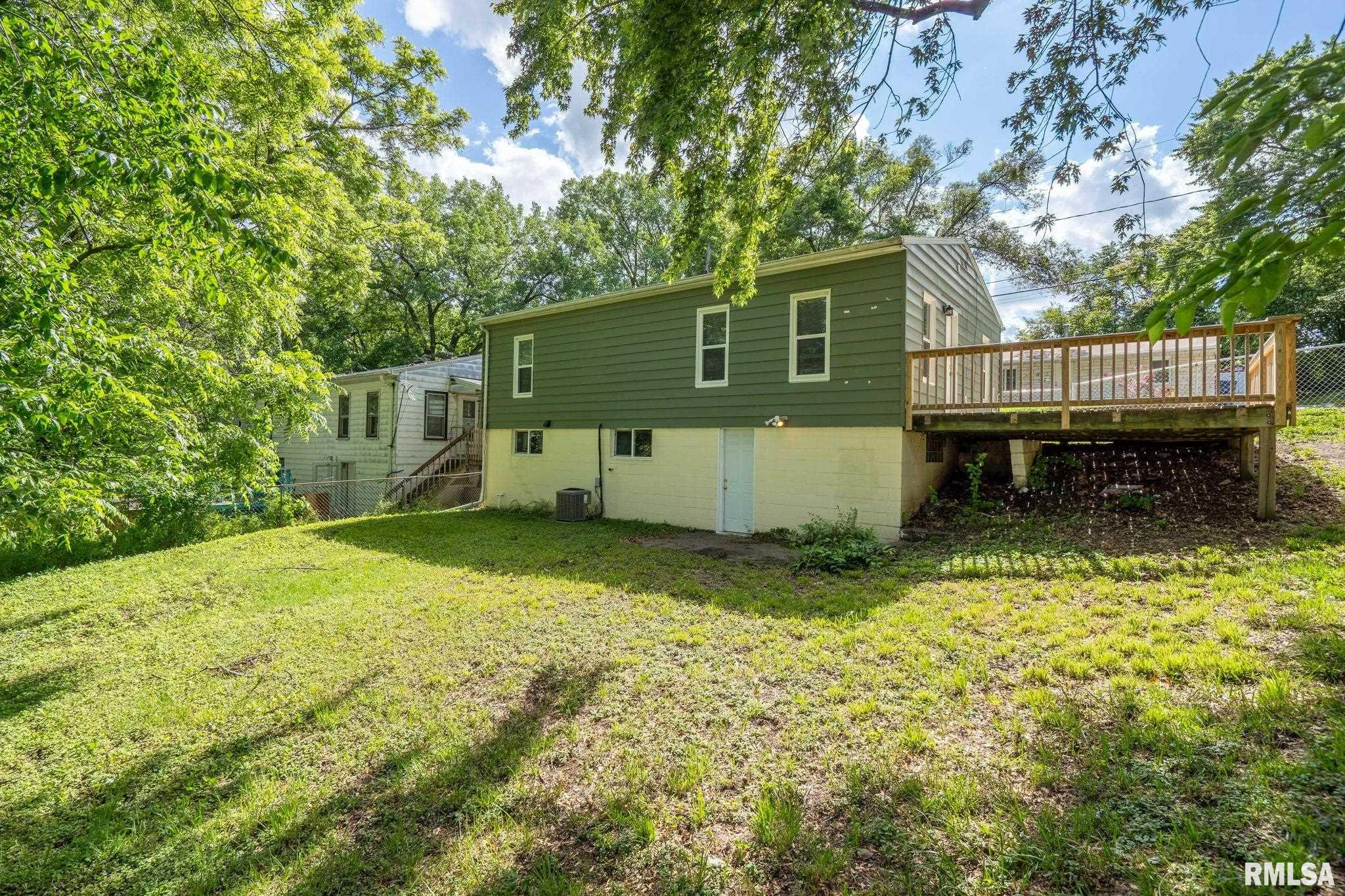 18 Riverview Lane, Bettendorf, Iowa image 3