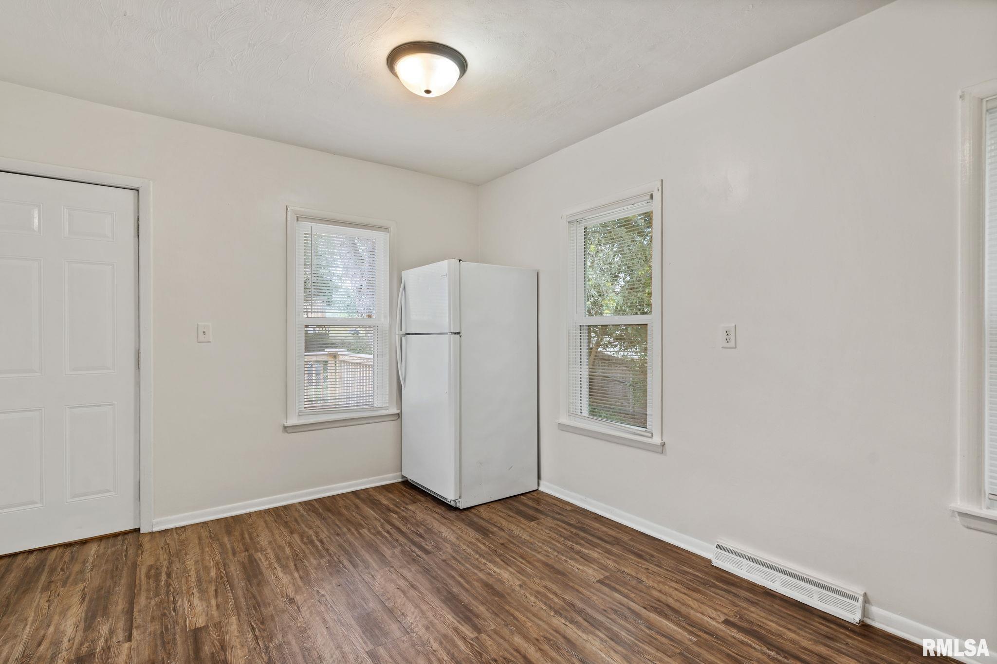 18 Riverview Lane, Bettendorf, Iowa image 17