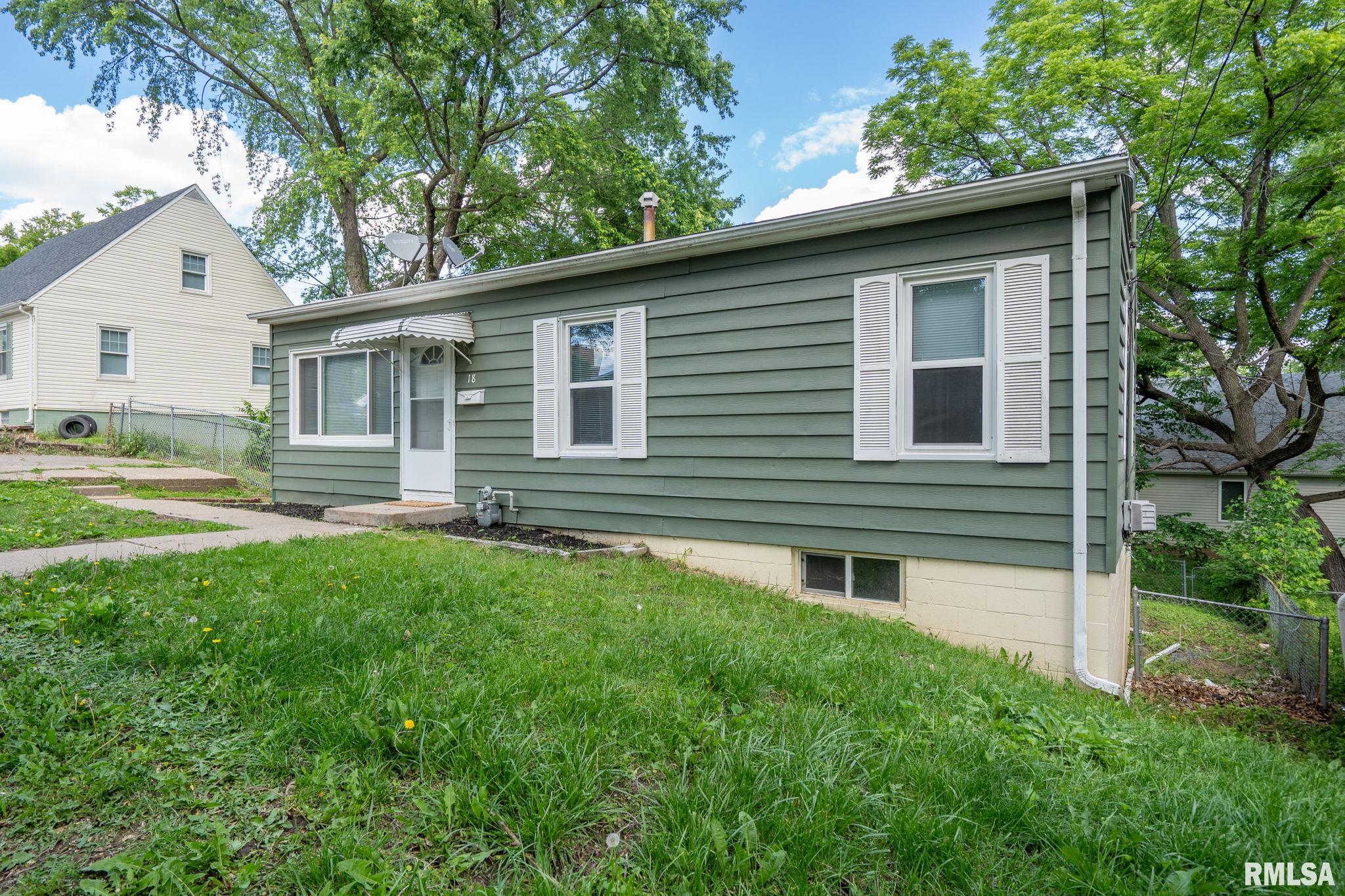 18 Riverview Lane, Bettendorf, Iowa image 2