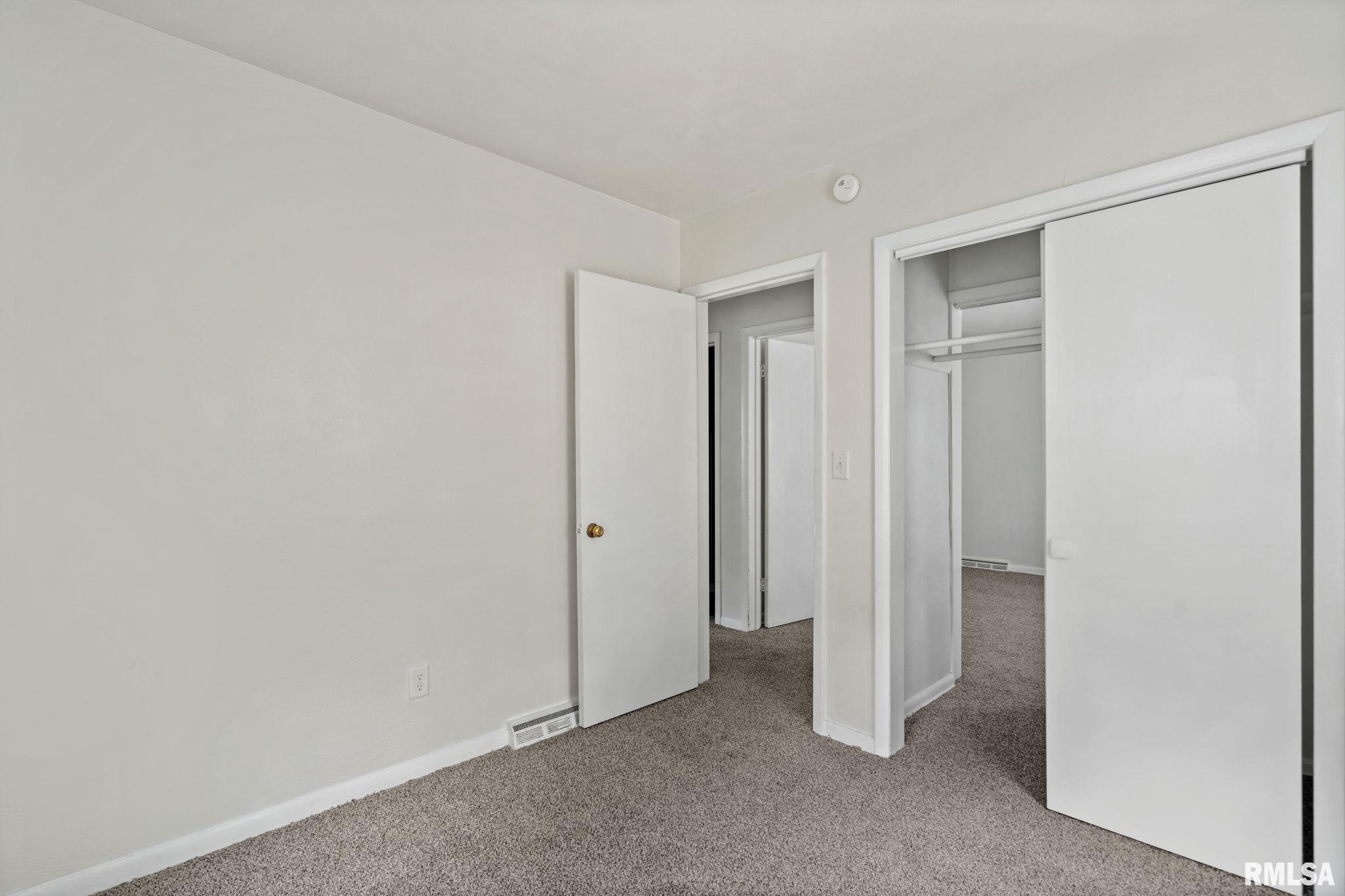 18 Riverview Lane, Bettendorf, Iowa image 10