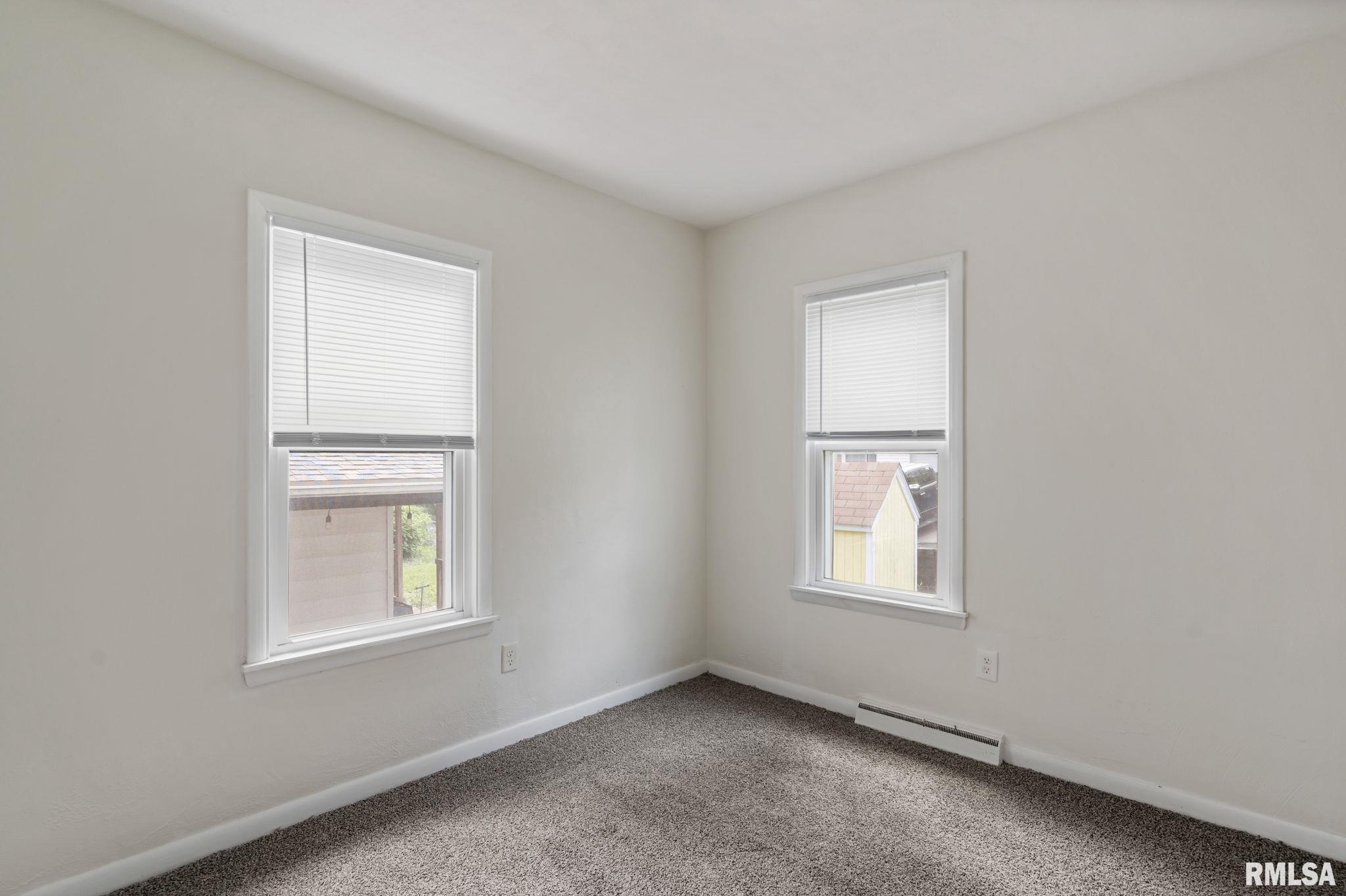 18 Riverview Lane, Bettendorf, Iowa image 11