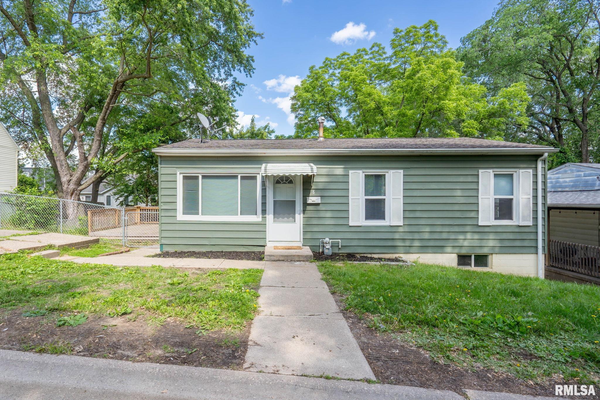18 Riverview Lane, Bettendorf, Iowa image 1