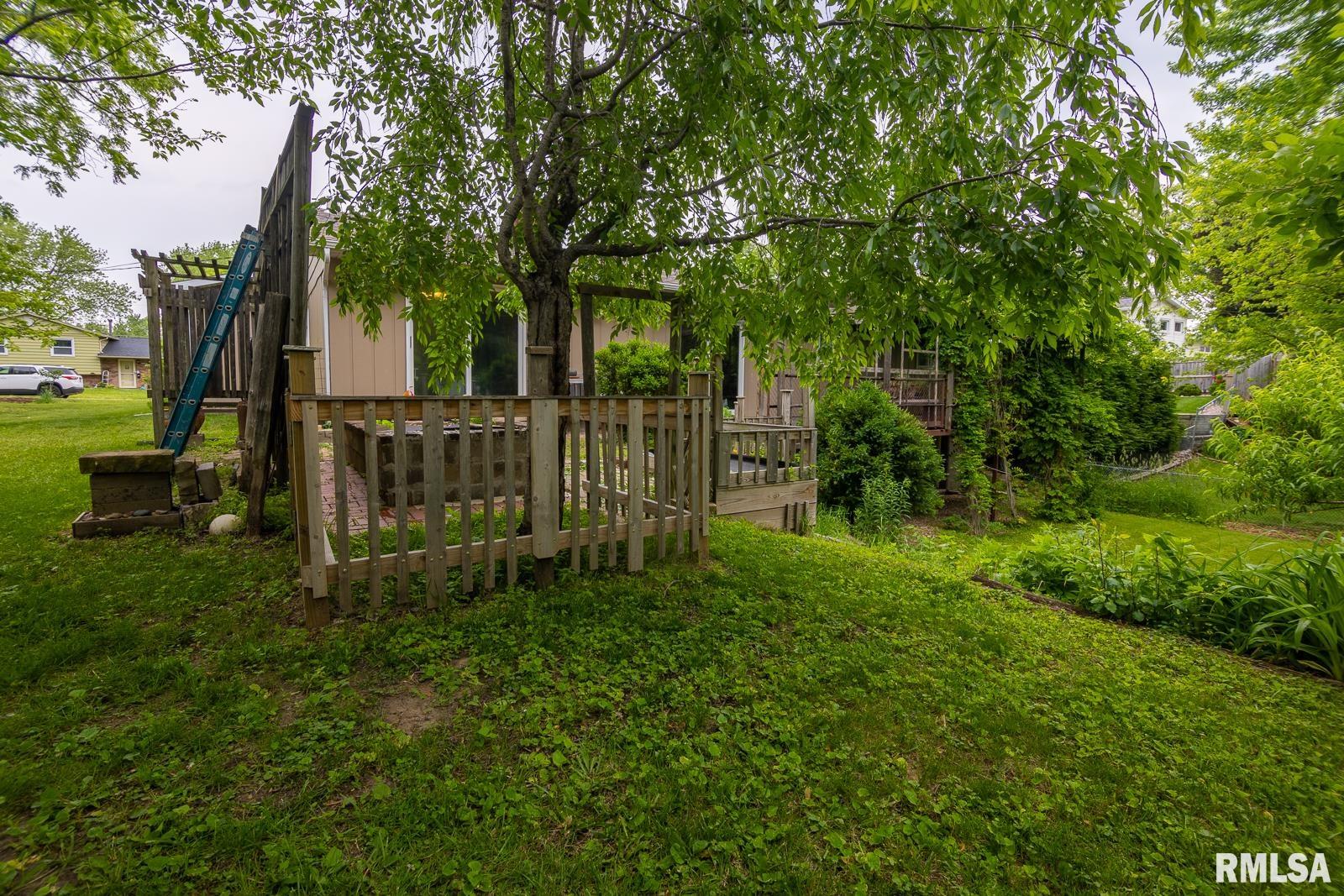 1135 Fairlane Drive, Bettendorf, Iowa image 44