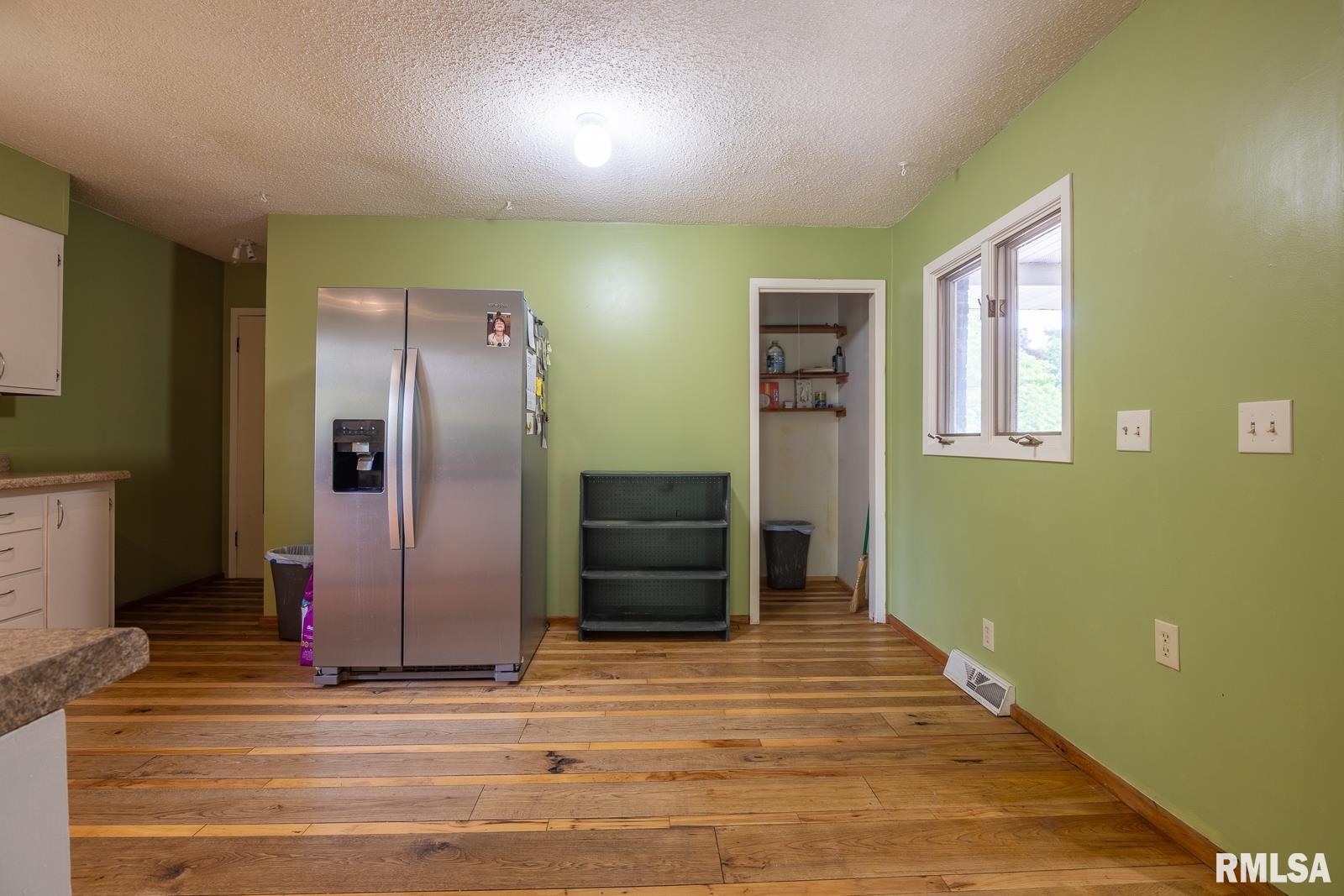 1135 Fairlane Drive, Bettendorf, Iowa image 10