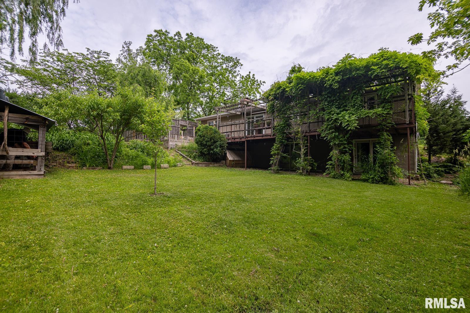 1135 Fairlane Drive, Bettendorf, Iowa image 40