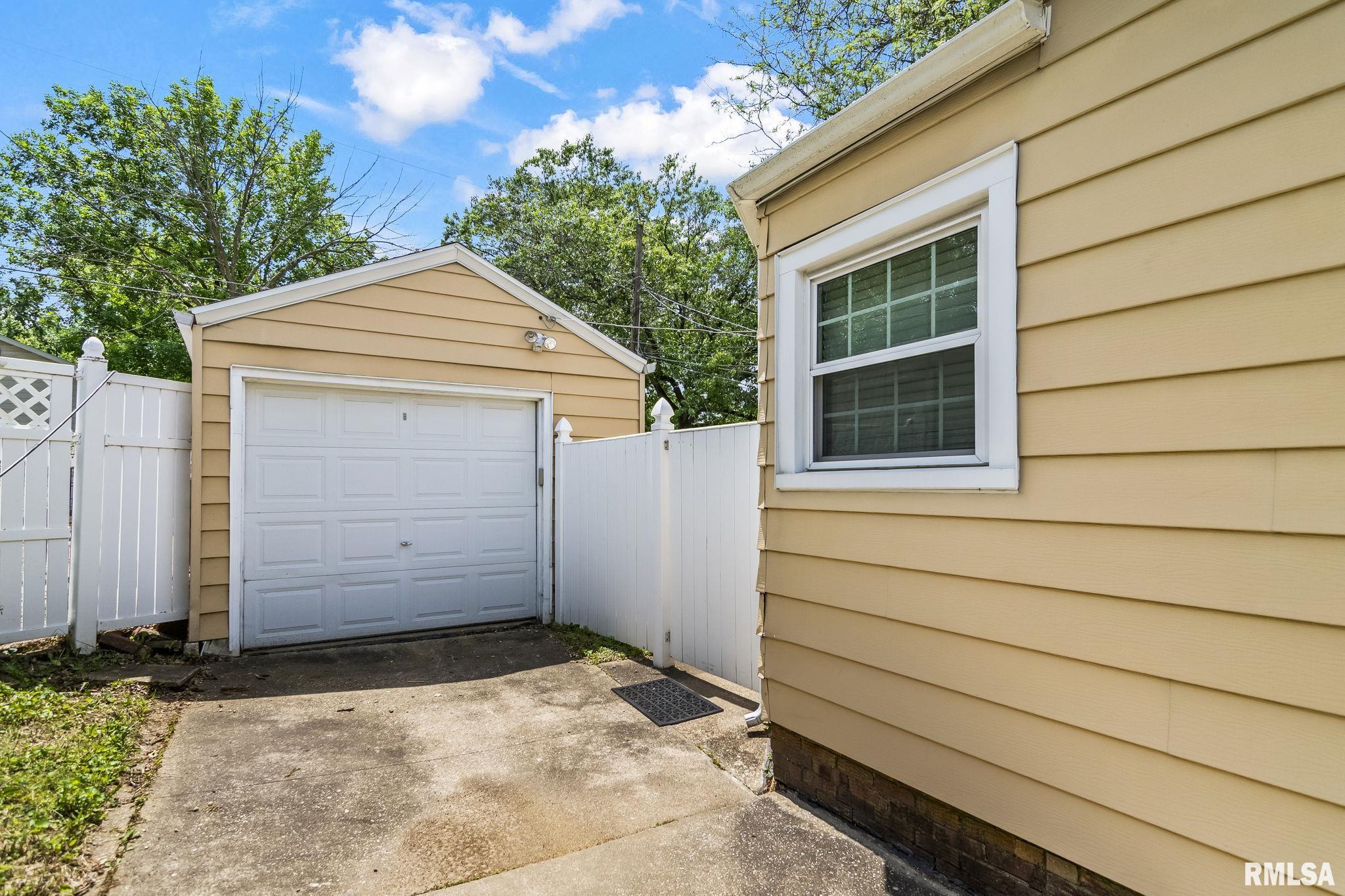 1622 W Cook Street, Springfield, Illinois image 24