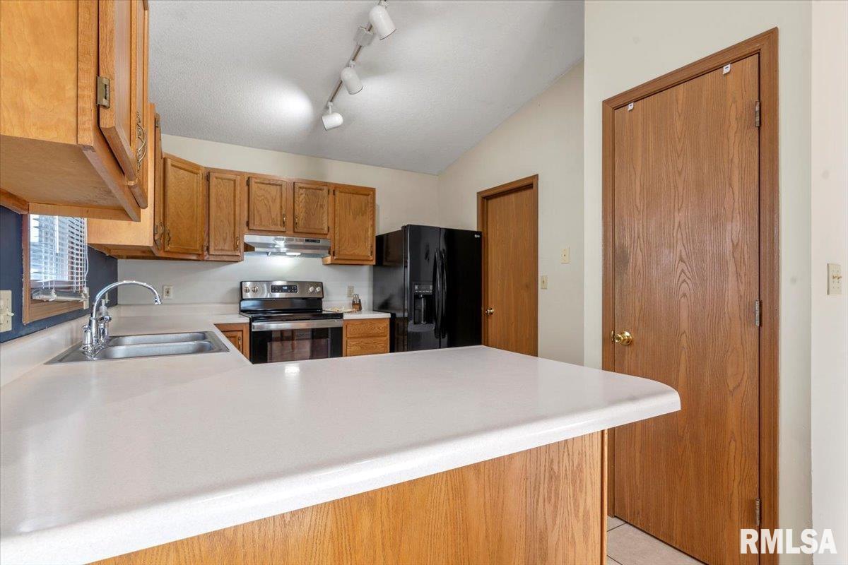6321 Hayley Court, Springfield, Illinois image 8