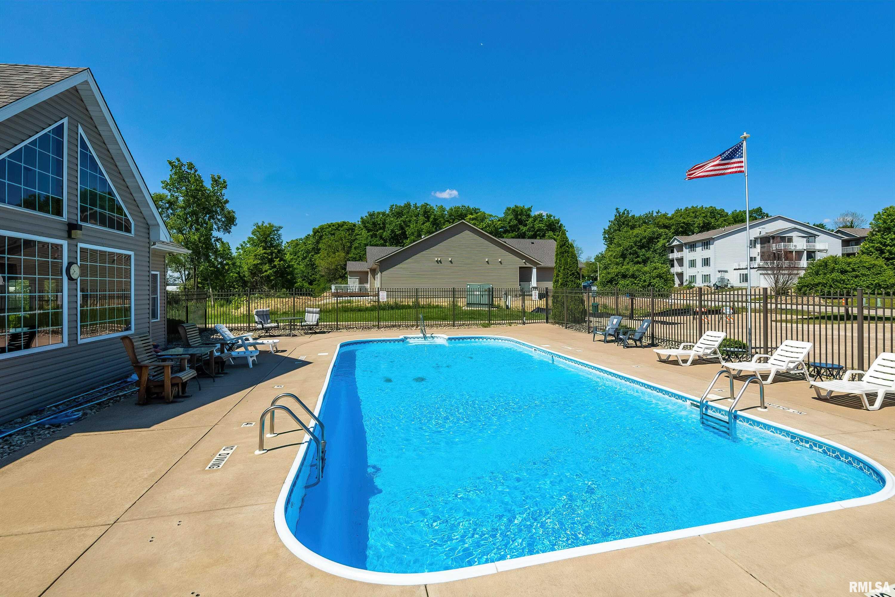 4102 Creek Hill Drive #102, Bettendorf, Iowa image 42