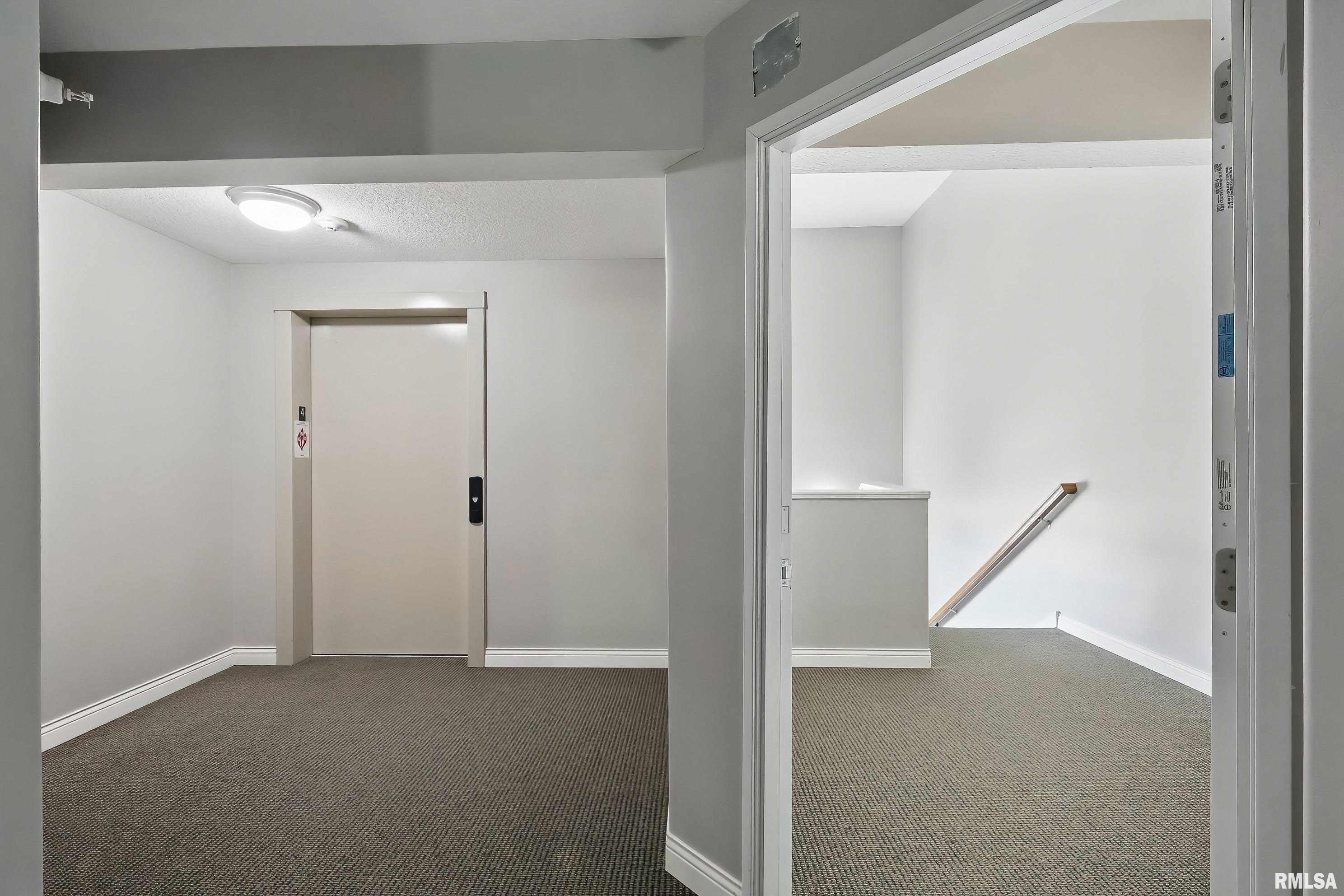 4102 Creek Hill Drive #102, Bettendorf, Iowa image 30