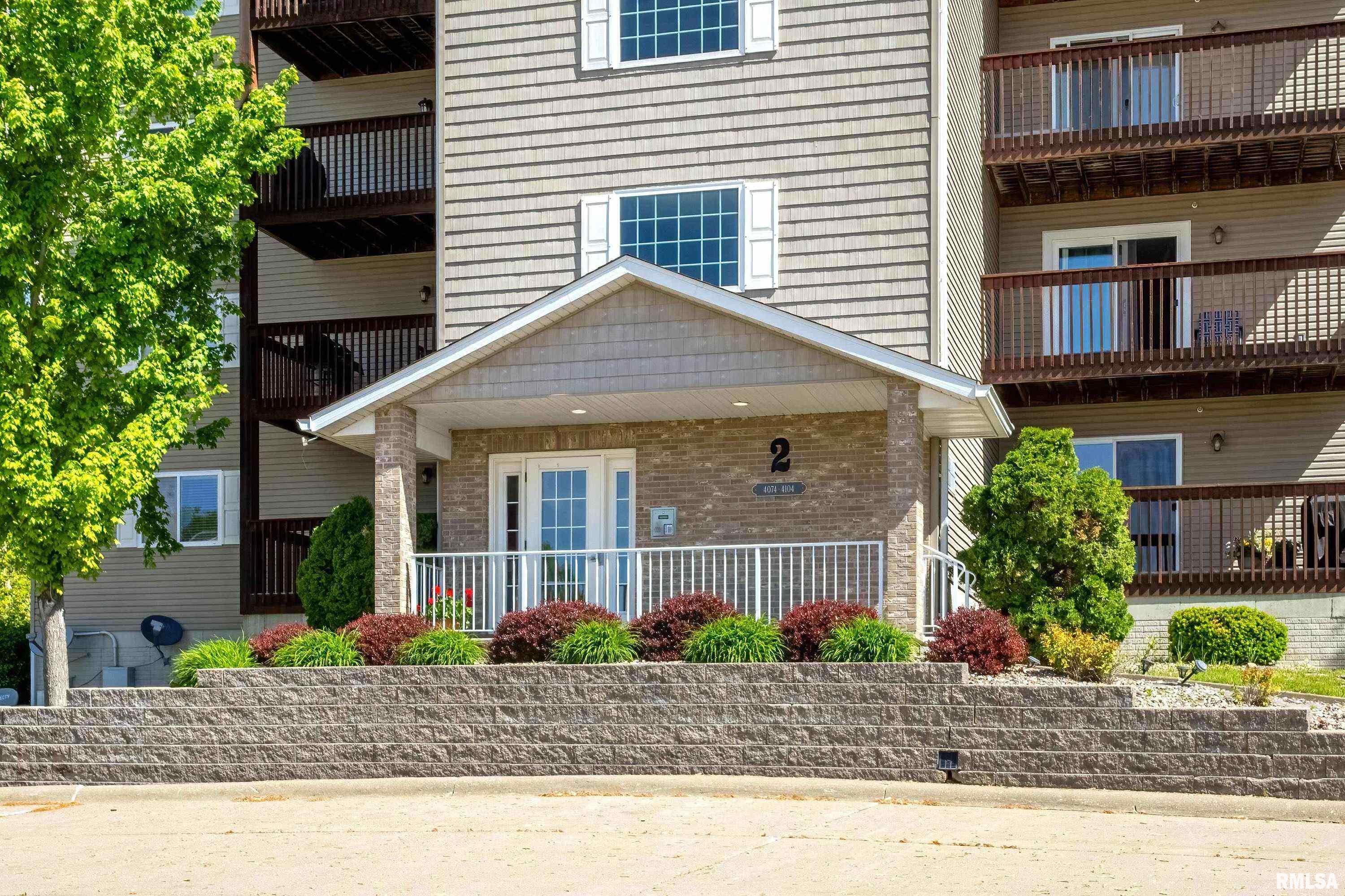 4102 Creek Hill Drive #102, Bettendorf, Iowa image 3