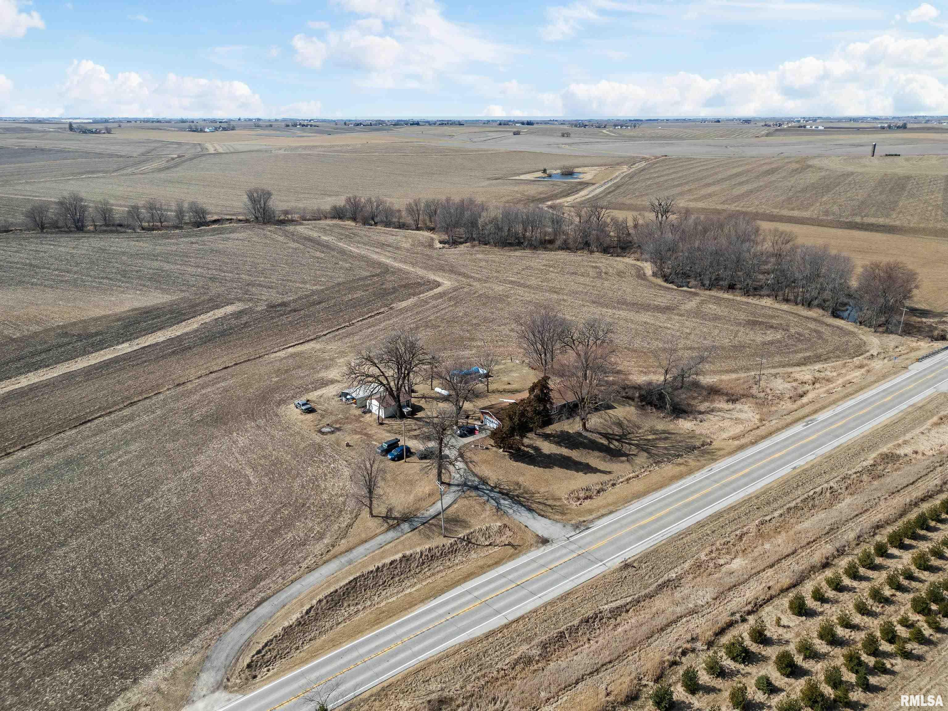 7627 New Liberty Road, Walcott, Iowa image 2