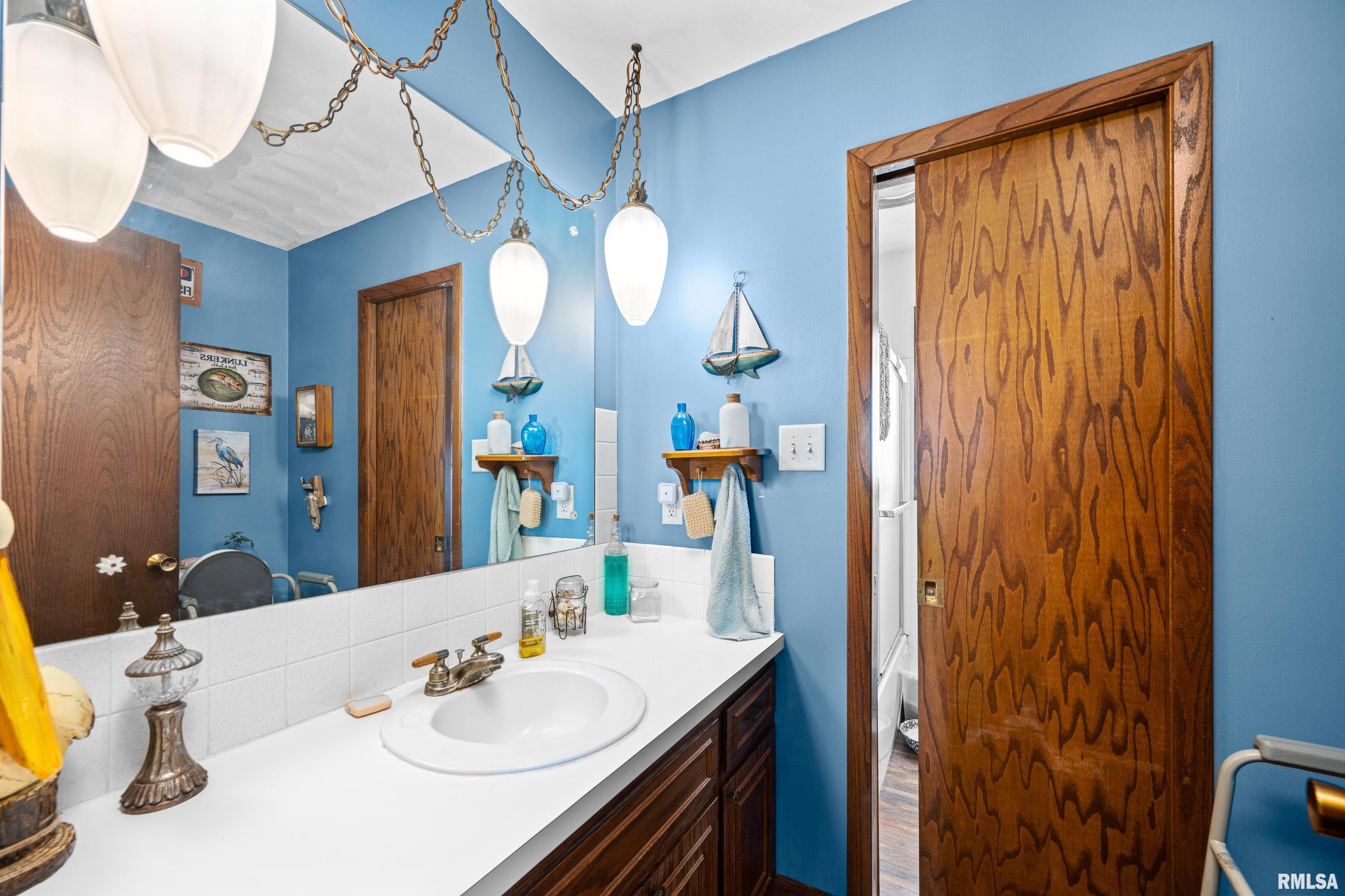 7627 New Liberty Road, Walcott, Iowa image 18