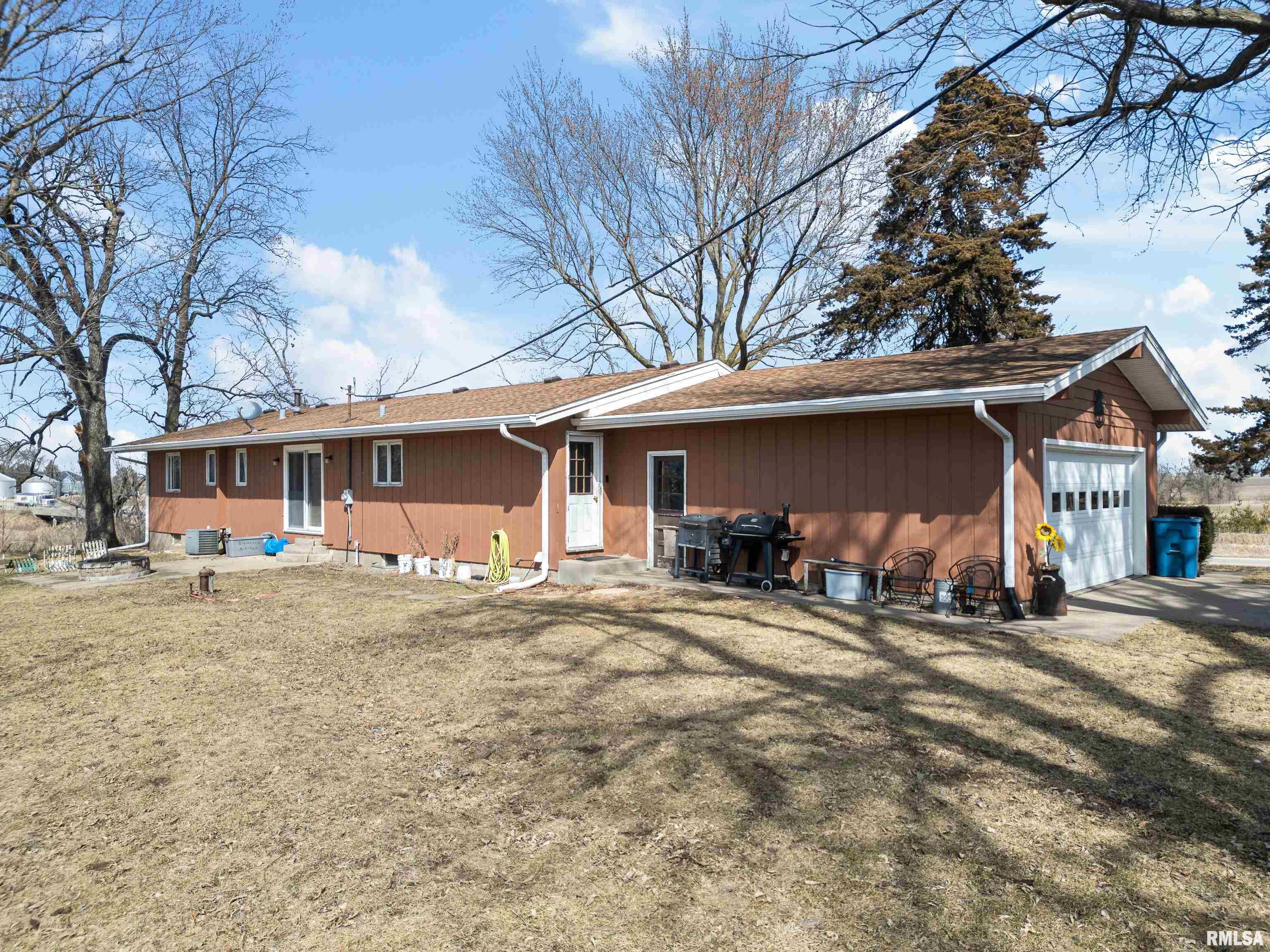 7627 New Liberty Road, Walcott, Iowa image 9
