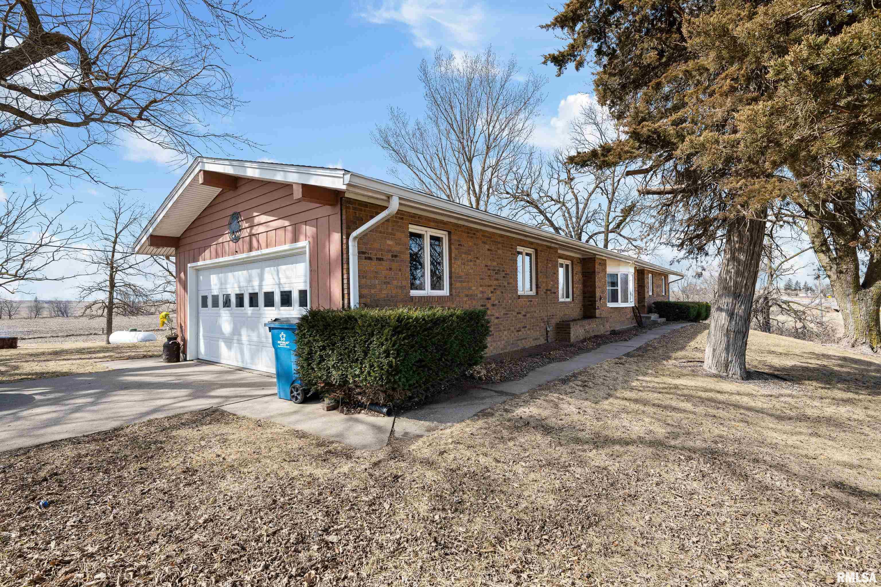 7627 New Liberty Road, Walcott, Iowa image 11
