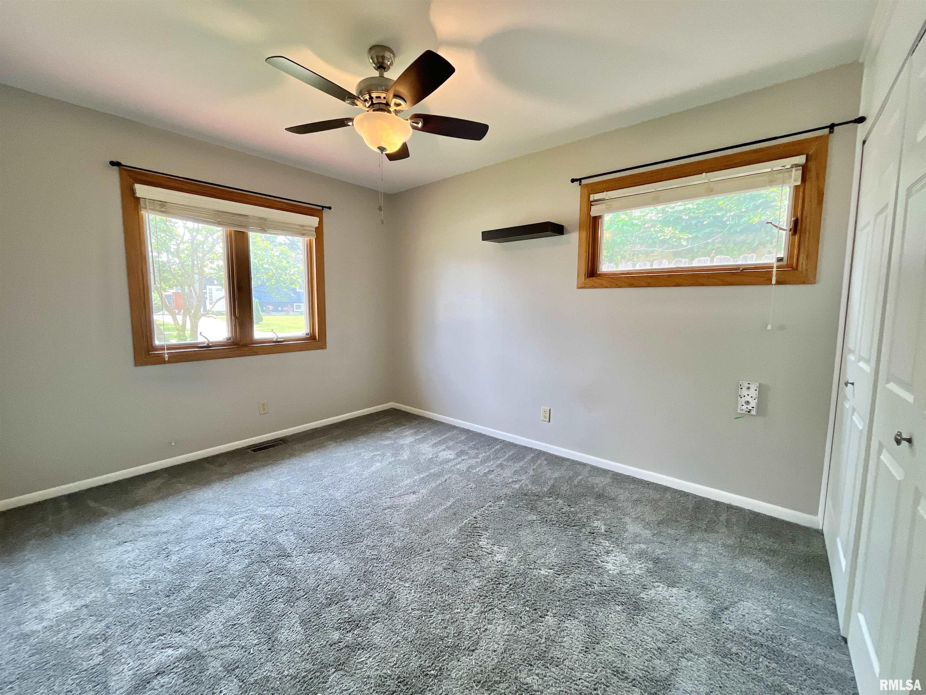 5025 44th Avenue, Moline, Illinois image 12
