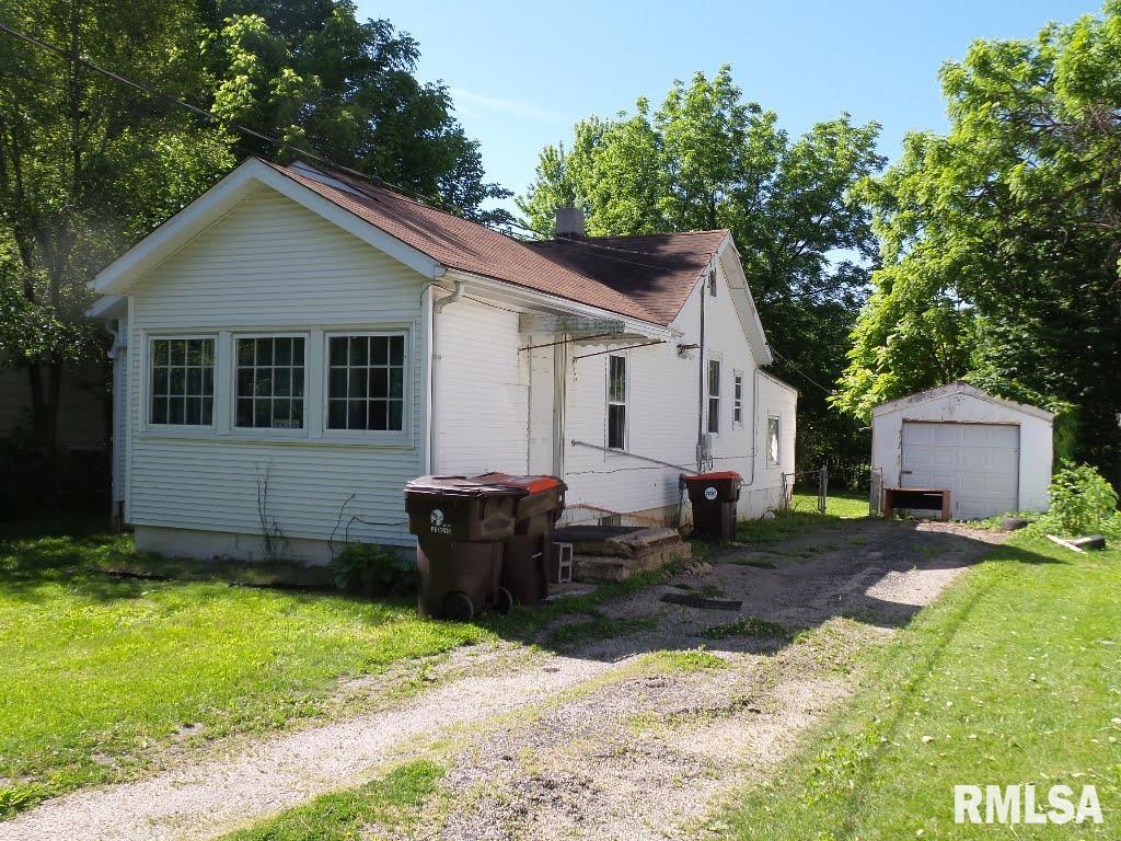 Photo 1 of 33 — 3112 GREENWOOD Place, Peoria, IL 61615