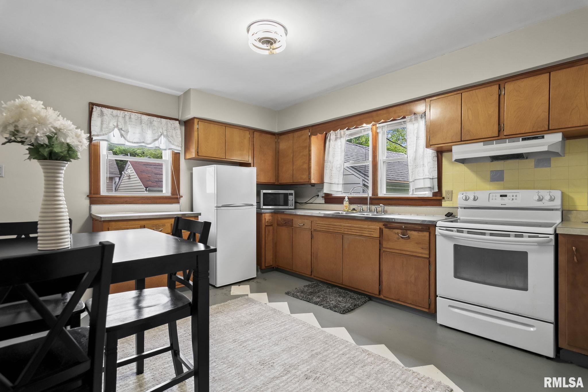 1216 N Rutledge Street, Springfield, Illinois image 8