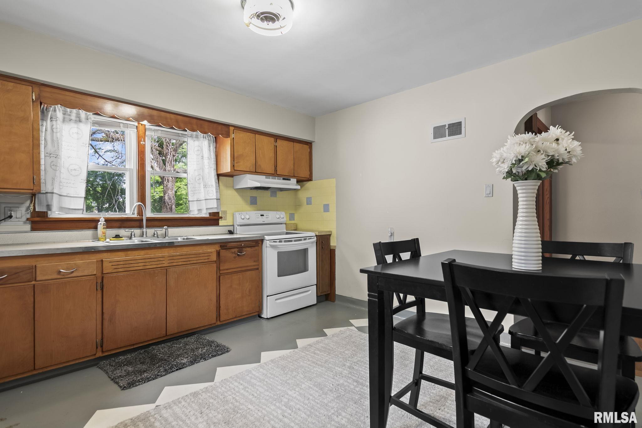 1216 N Rutledge Street, Springfield, Illinois image 9