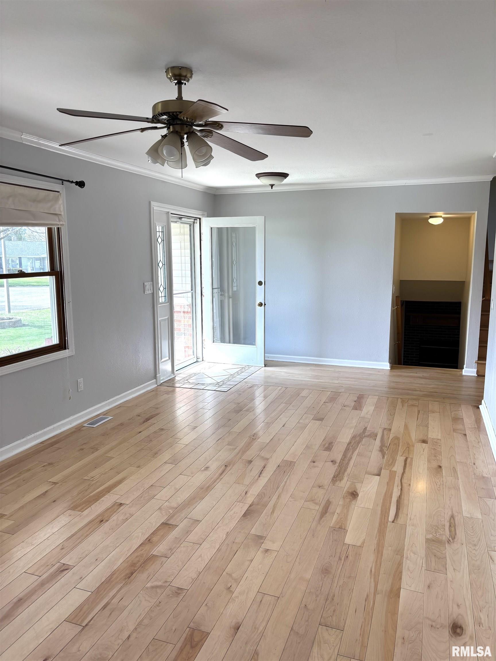 2110 Magnolia Drive, Jacksonville, Illinois image 6