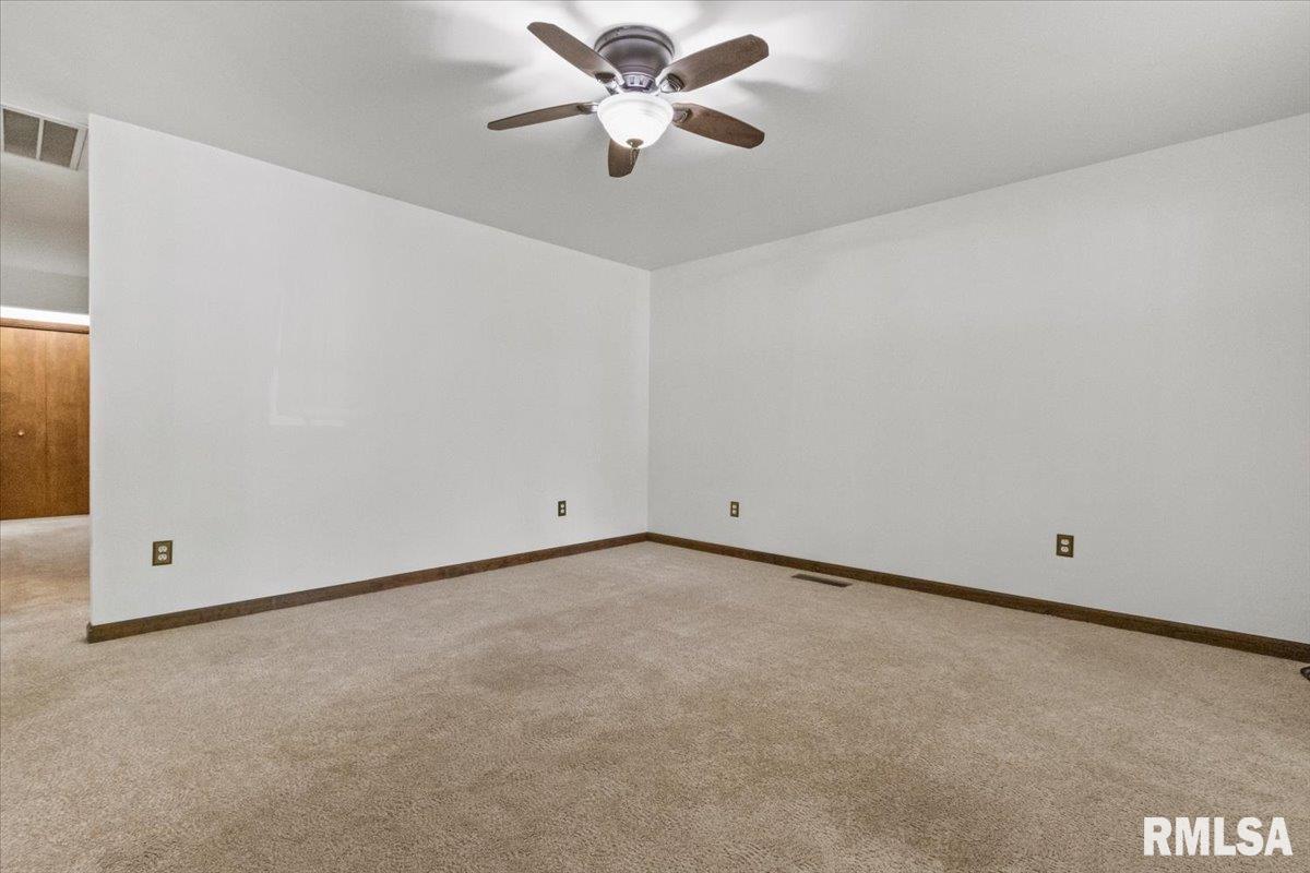 105 Beloit Road, Marquette Heights, Illinois image 7