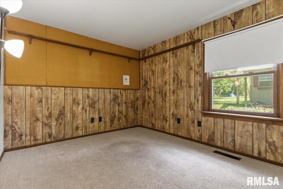 105 Beloit Road, Marquette Heights, Illinois image 21