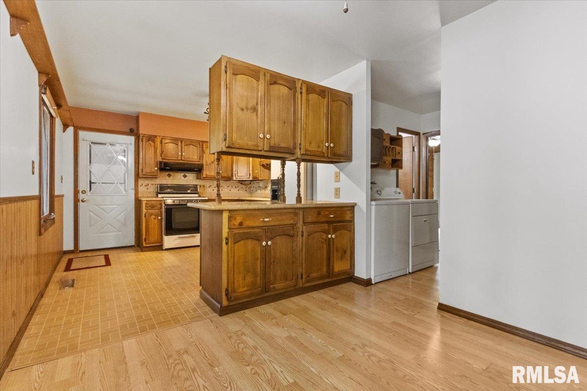 105 Beloit Road, Marquette Heights, Illinois image 11