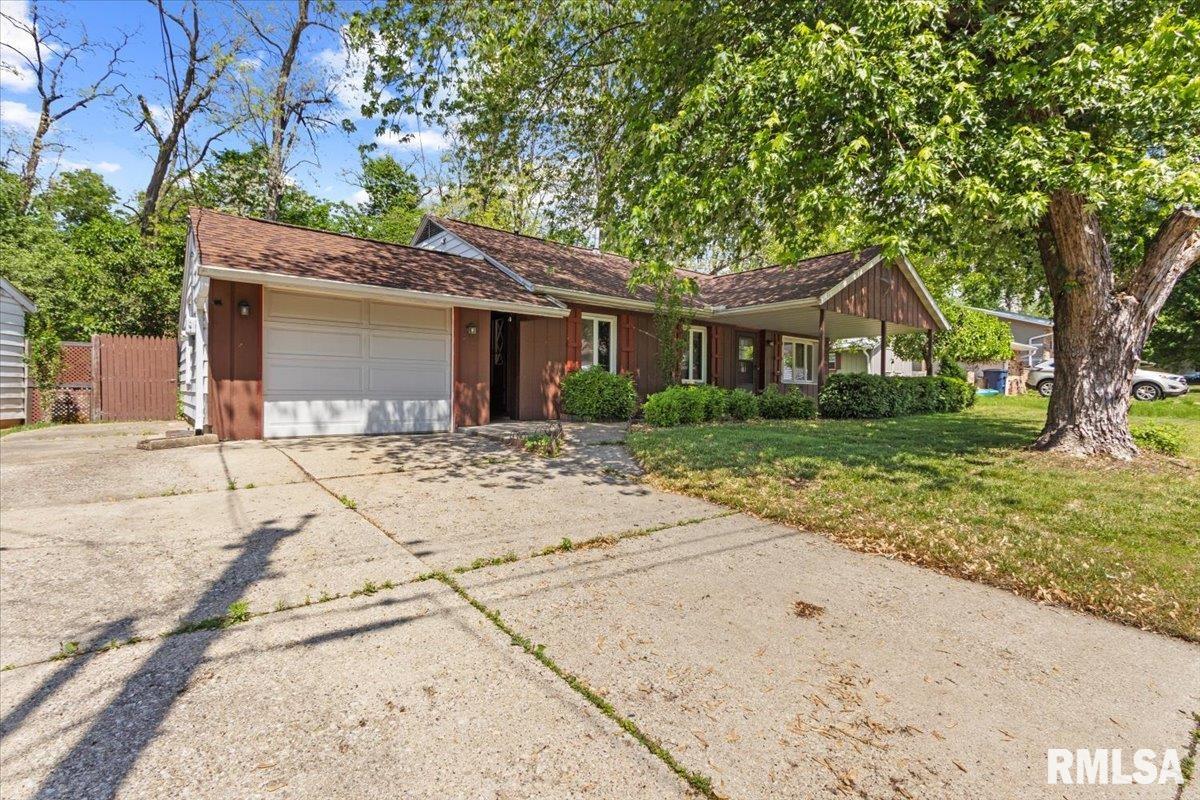 105 Beloit Road, Marquette Heights, Illinois image 3