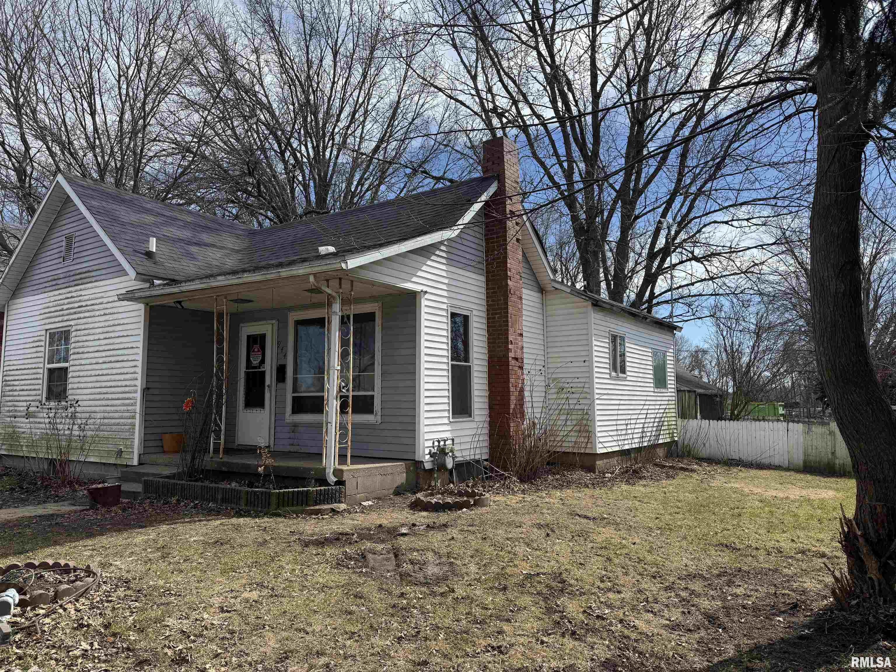 944 E Walnut Street, Canton, Illinois image 3