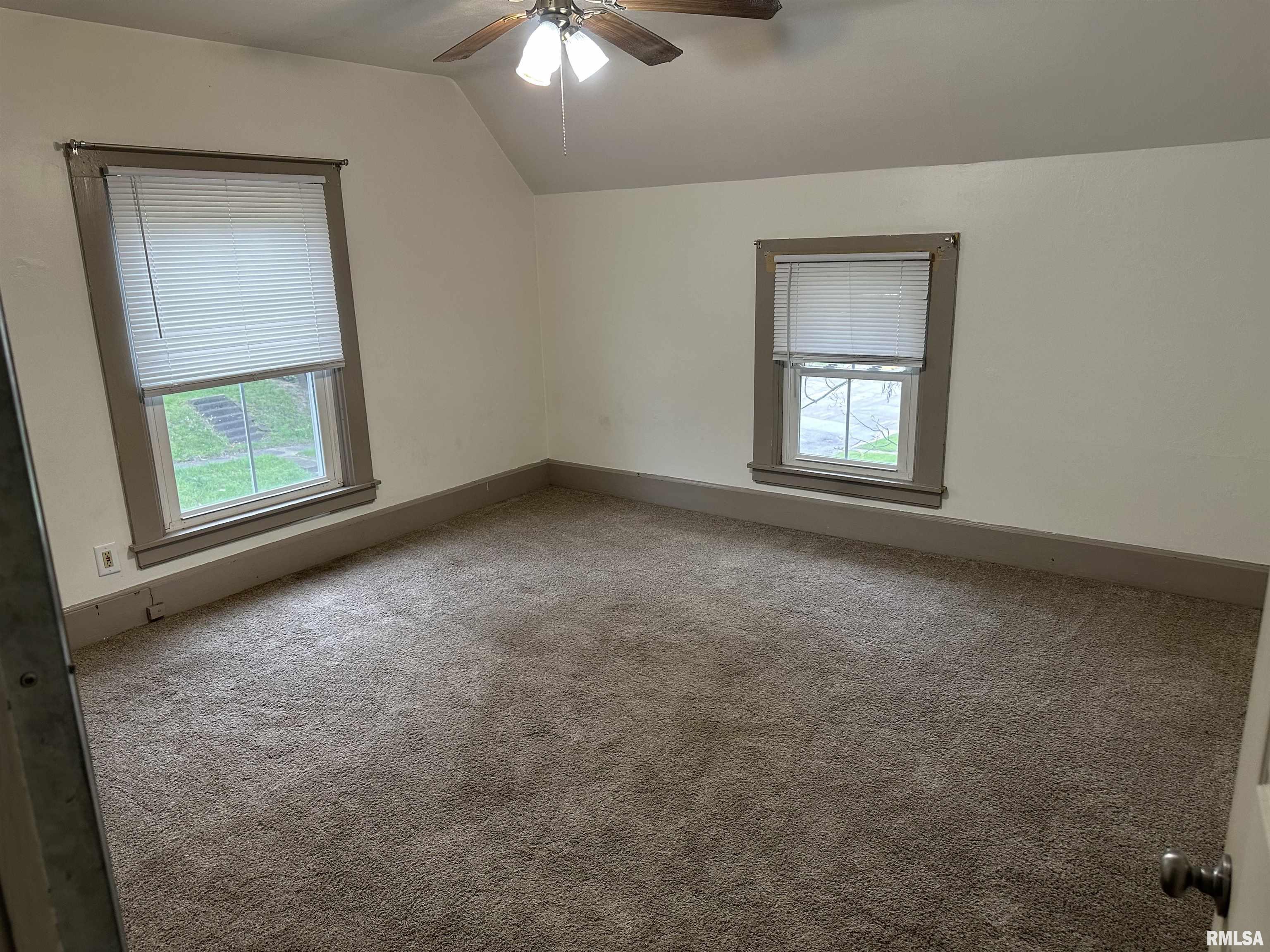 2811 8th Avenue, Rock Island, Illinois image 14