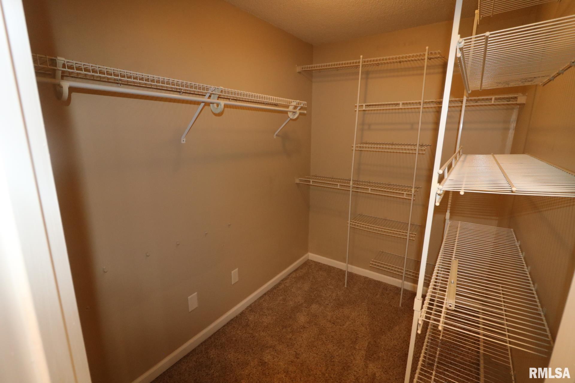 914 Valley Drive, Carterville, Illinois image 19