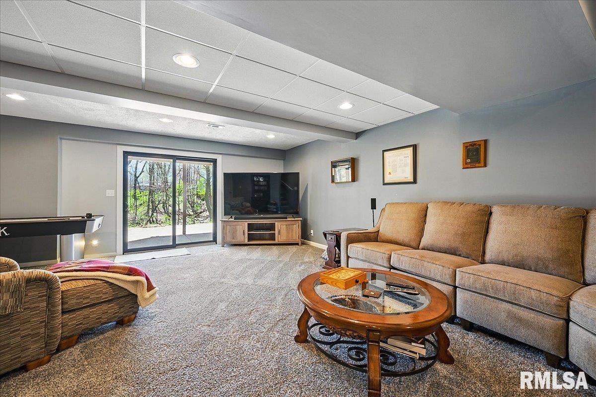 11901 N Windcrest Court, Dunlap, Illinois image 25