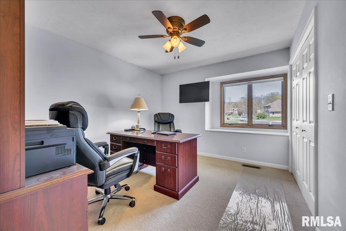 11901 N Windcrest Court, Dunlap, Illinois image 21