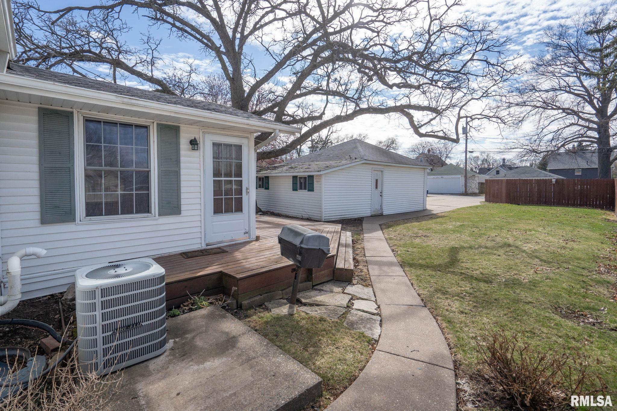 1930 Warren Street, Davenport, Iowa image 30