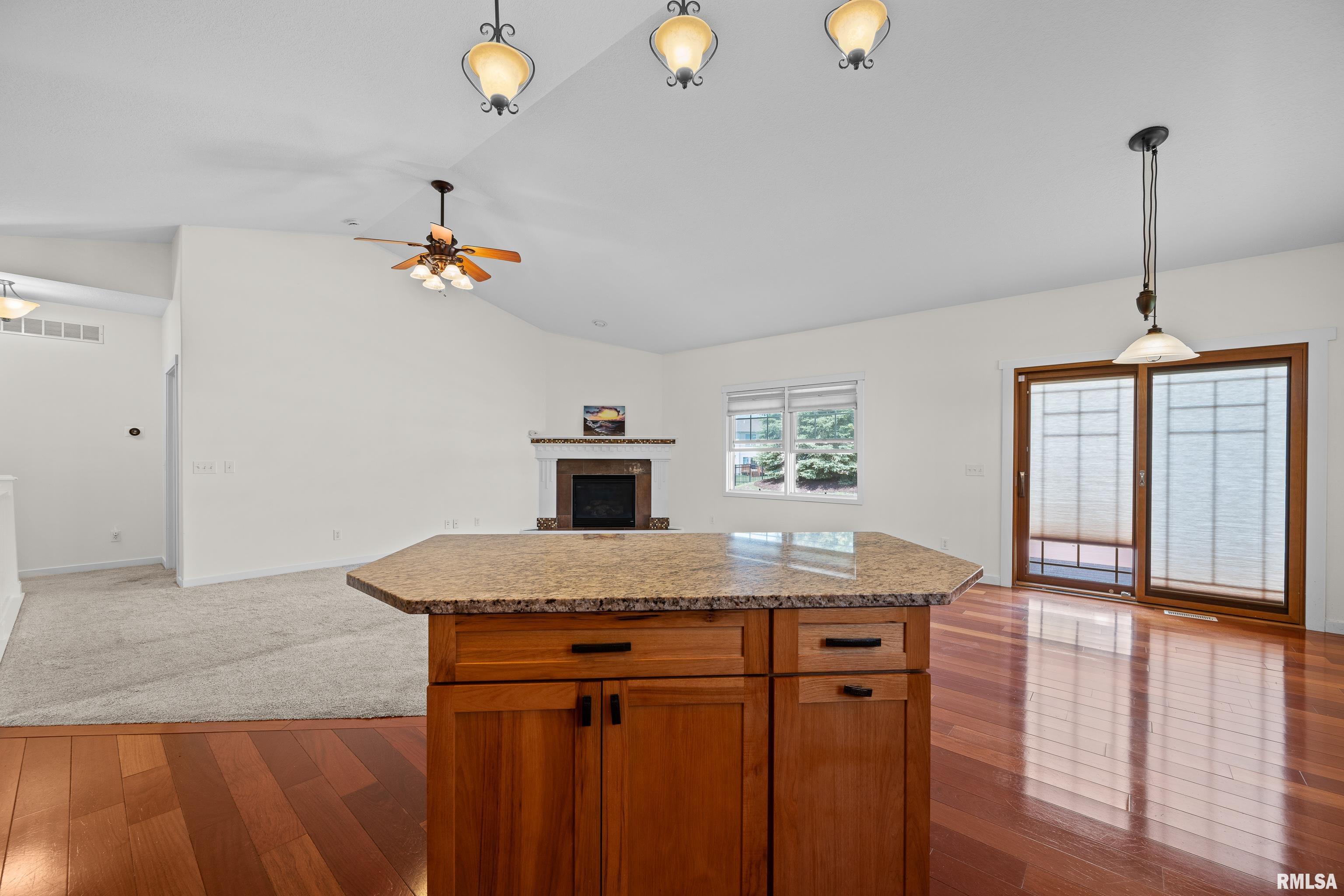 17 Blackstone Way, Le Claire, Iowa image 18