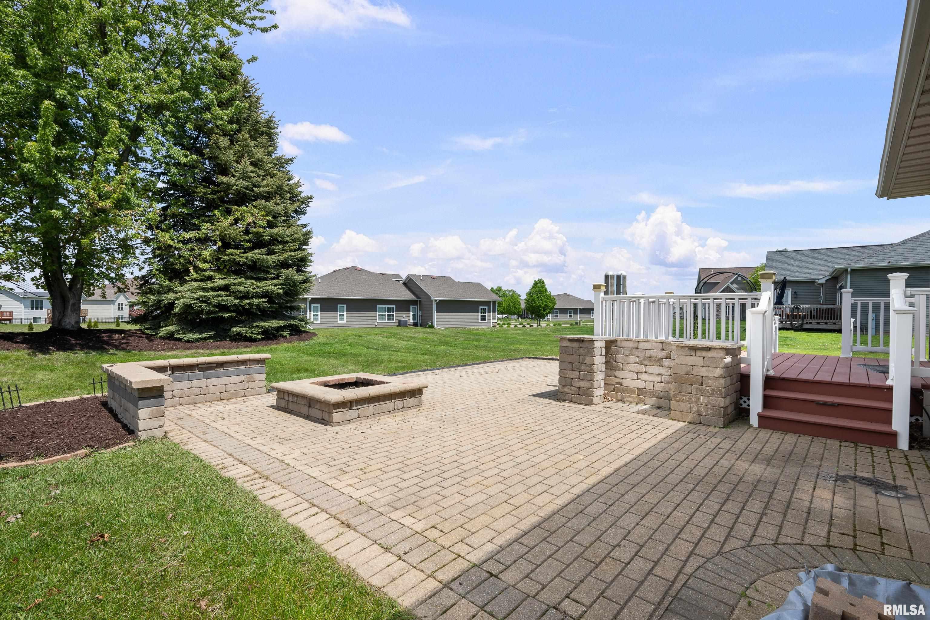 17 Blackstone Way, Le Claire, Iowa image 26