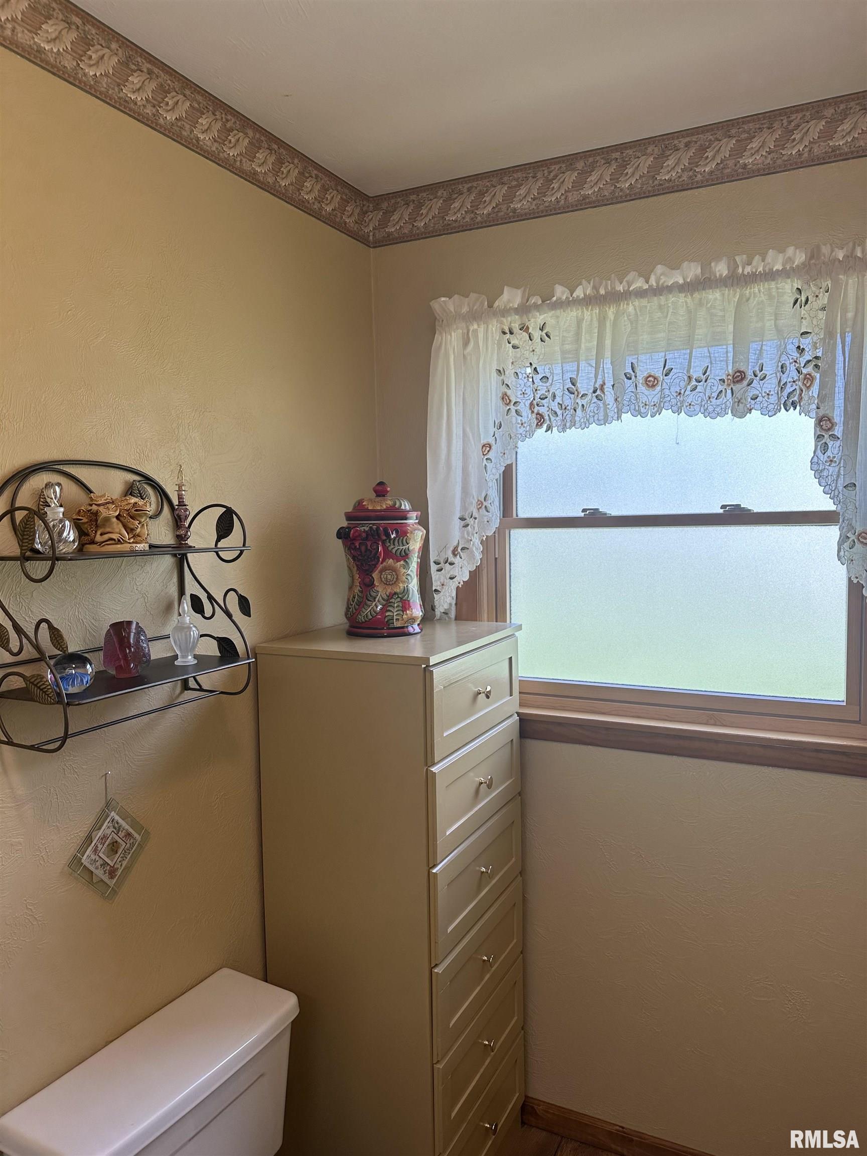 803 S East Street, Pinckneyville, Illinois image 28