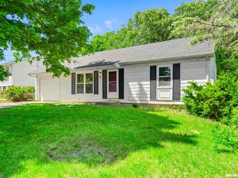 Homes For Sale - 339 Maria Street<br/> East Peoria, IL 61611