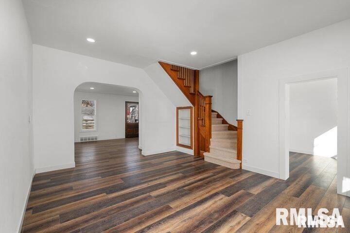 807 14th Avenue, Fulton, Illinois image 2