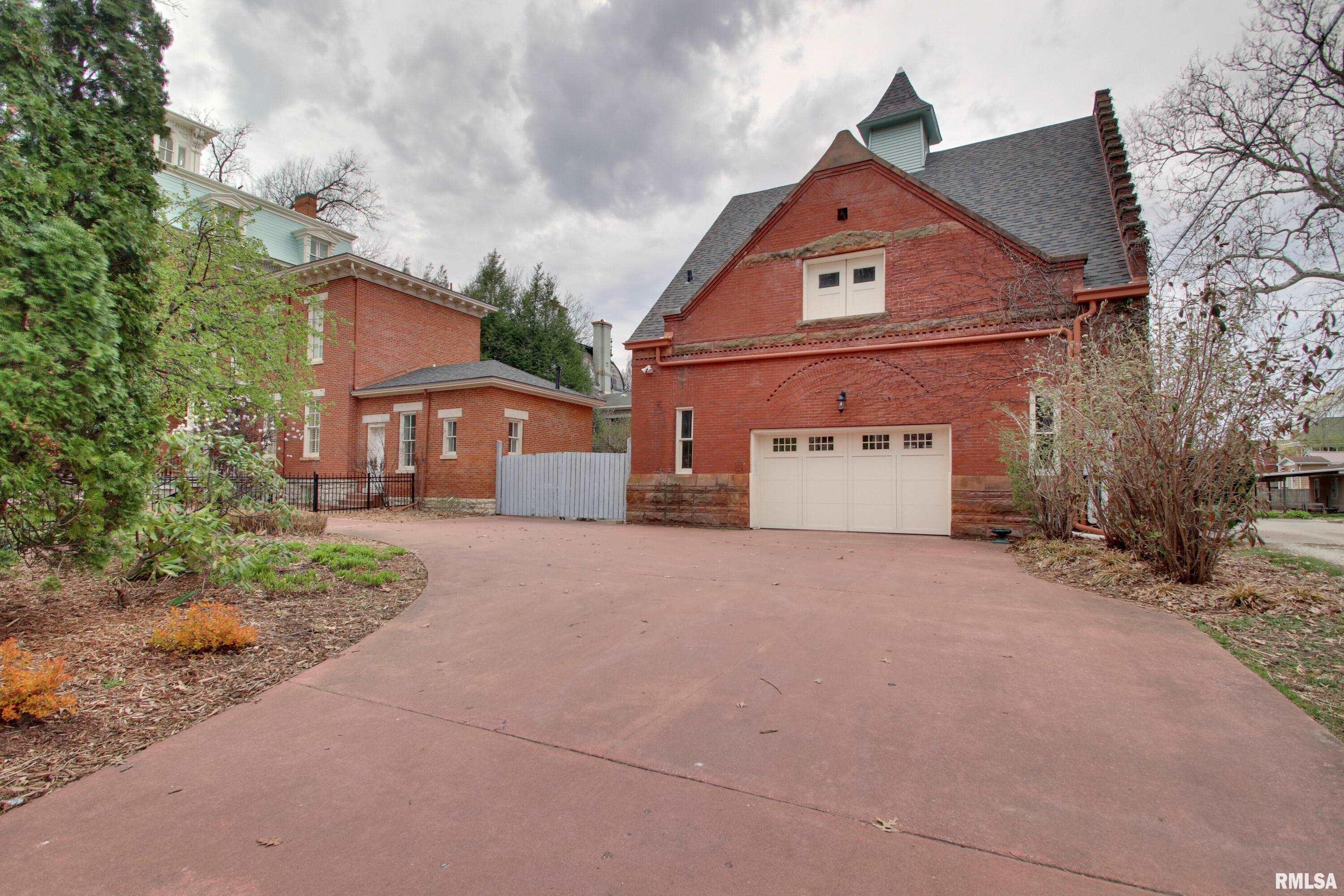 1477 Maine Street, Quincy, Illinois image 37