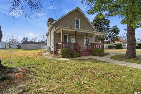 Homes For Sale - 2222 W Callender Avenue<br/> West Peoria, IL 61604