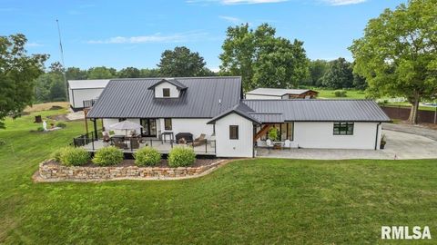 Homes For Sale - 6813 Wesley Chapel Road<br/> Sangamon County, Chatham, IL 62629