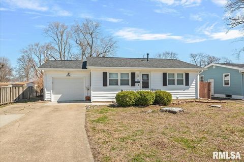 Homes For Sale - 10 Radcliff Road<br/> Sangamon County, Springfield, IL 62703